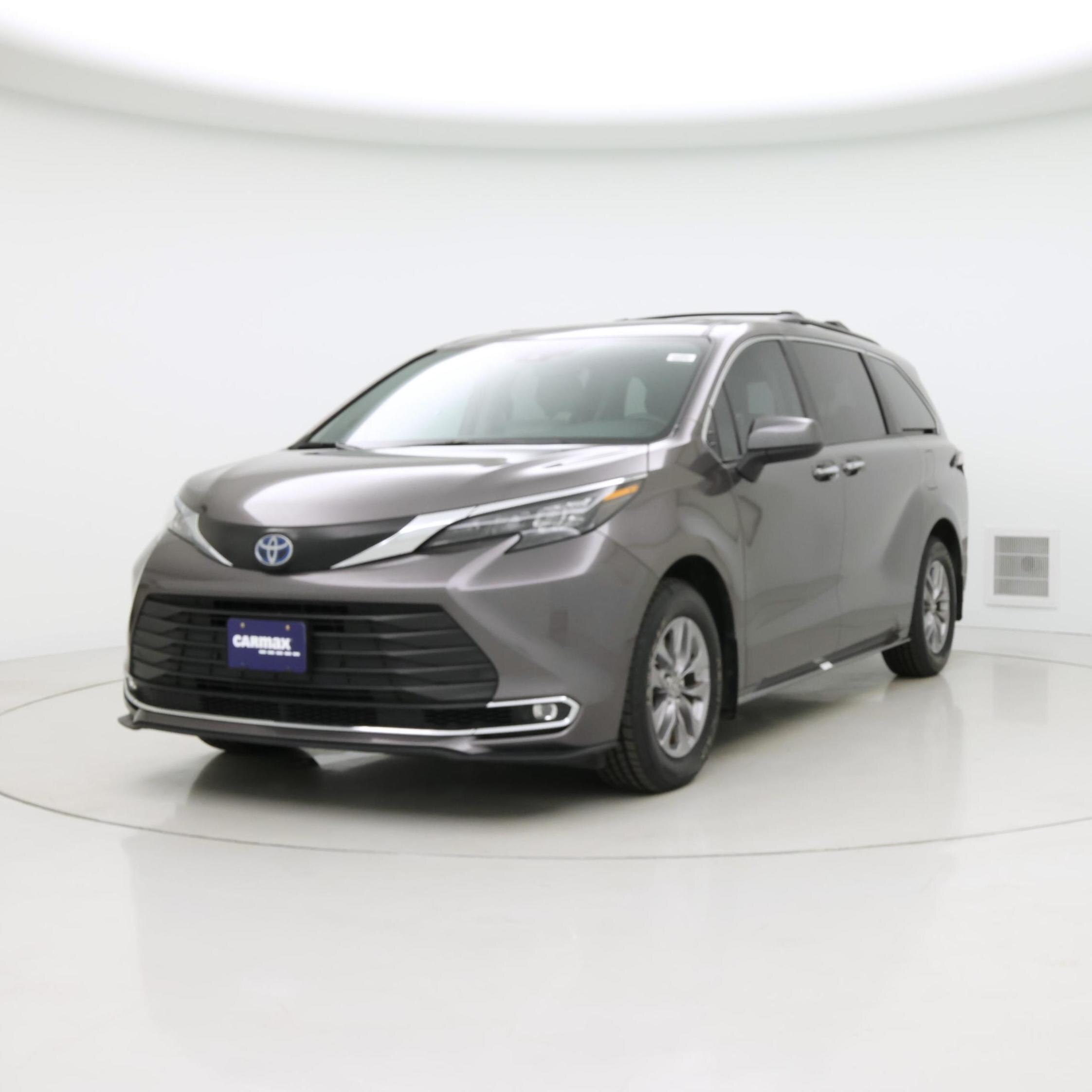 Thumbnail: 2024 Toyota Sienna - 4