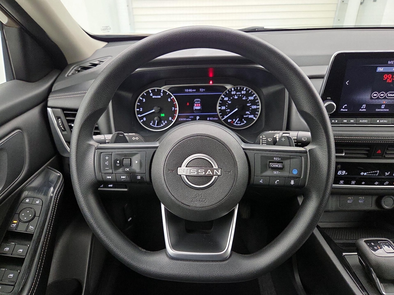2024 Nissan Rogue SV - Photo 11
