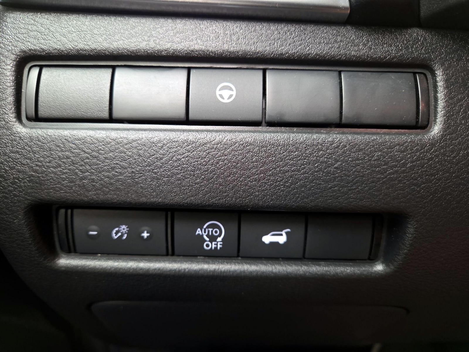 2024 Nissan Rogue SV - Photo 14