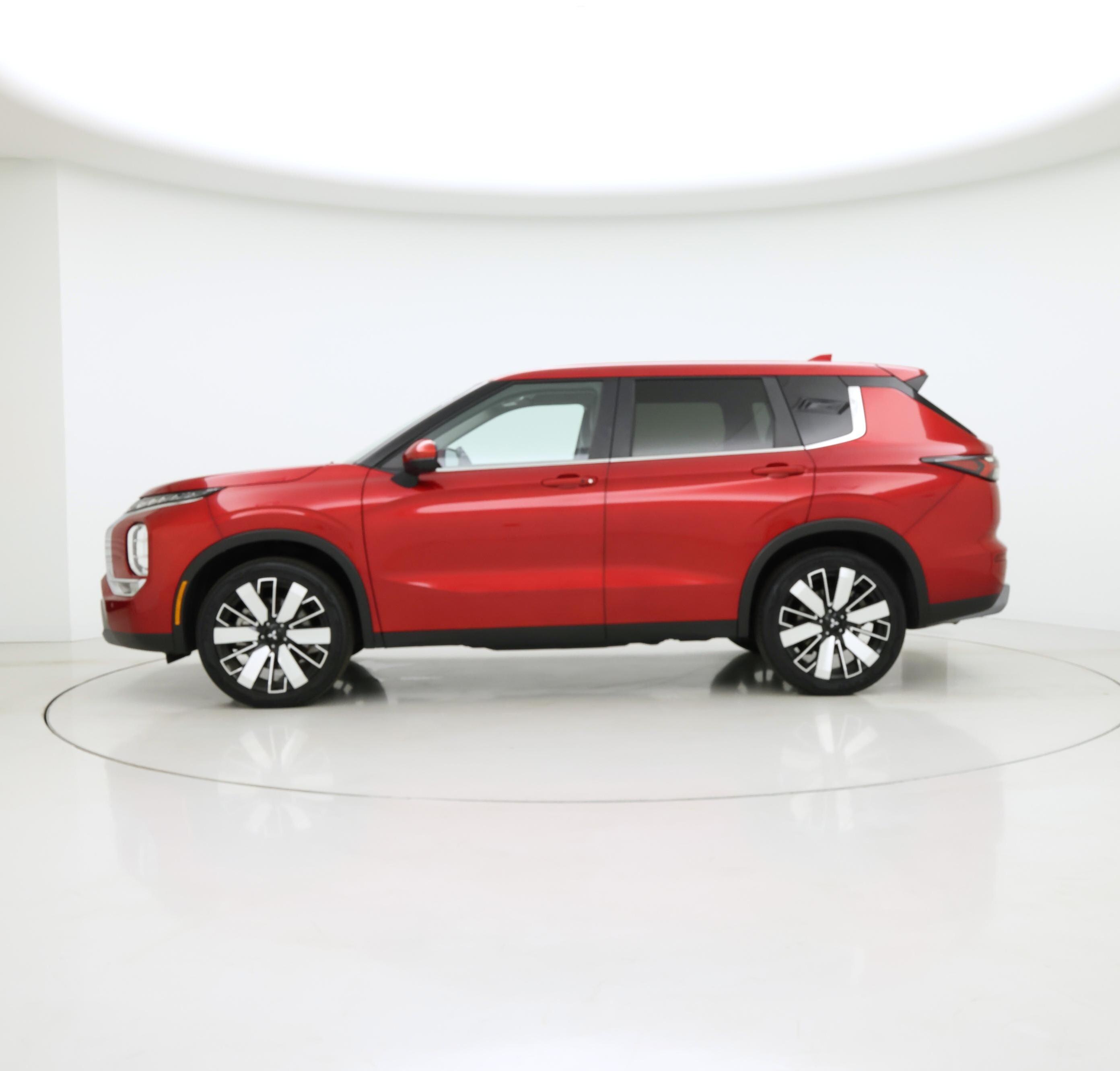 Thumbnail: 2025 Mitsubishi Outlander - 3