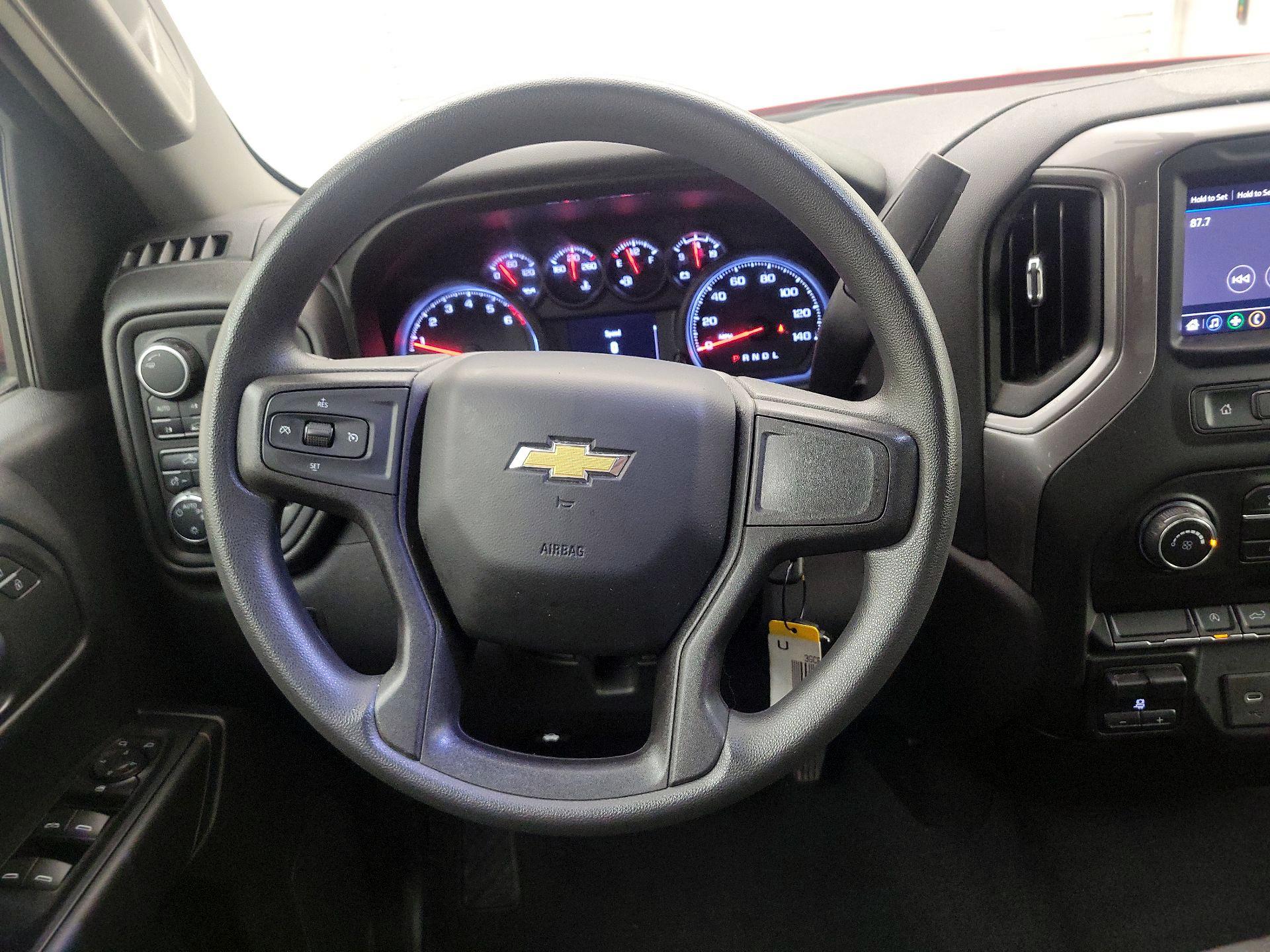 Thumbnail: 2021 Chevrolet Silverado 1500 - 10