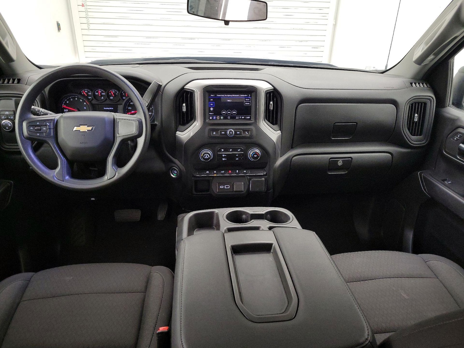 Photo 10