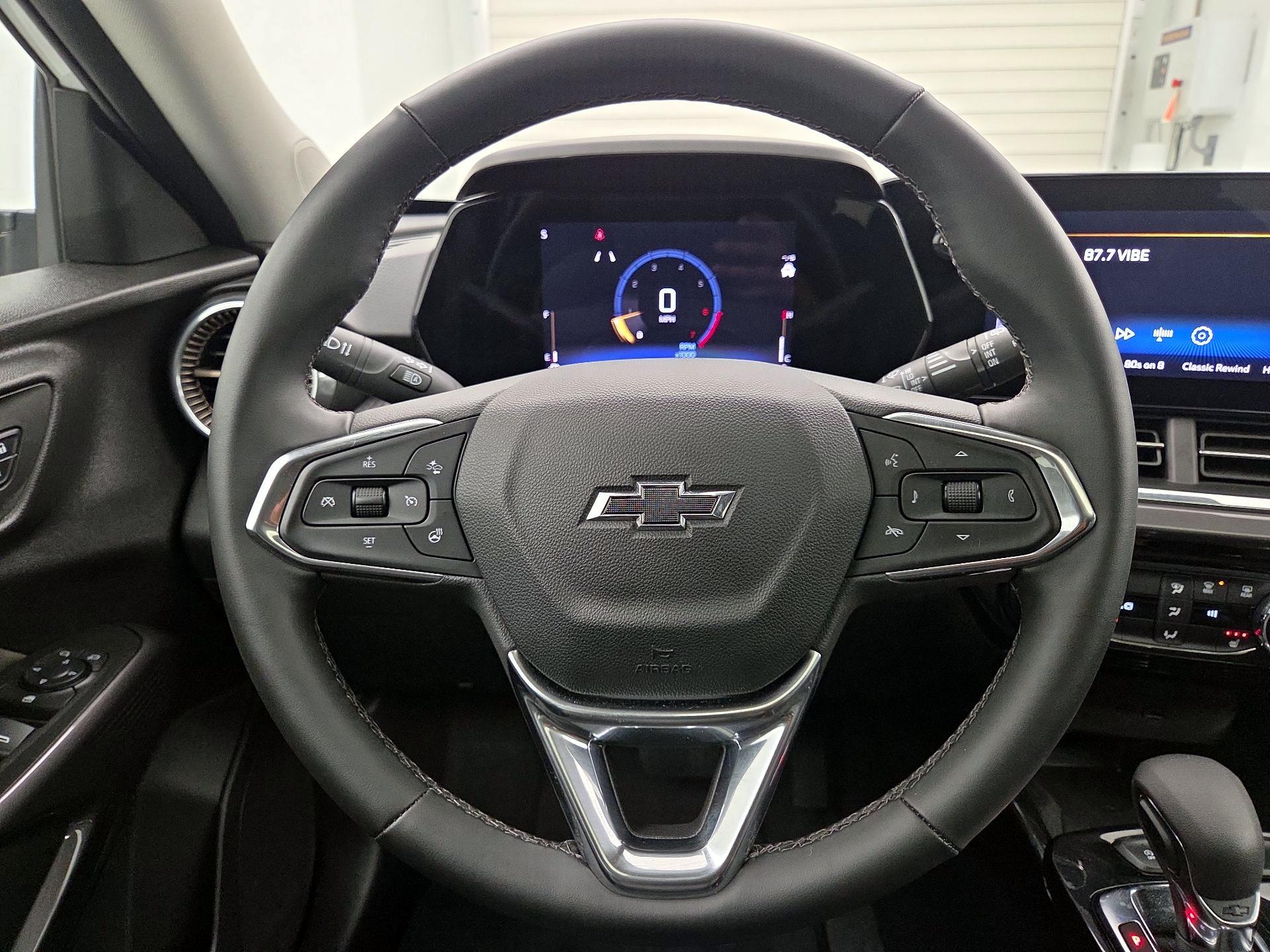 Thumbnail: 2025 Chevrolet Trax - 10