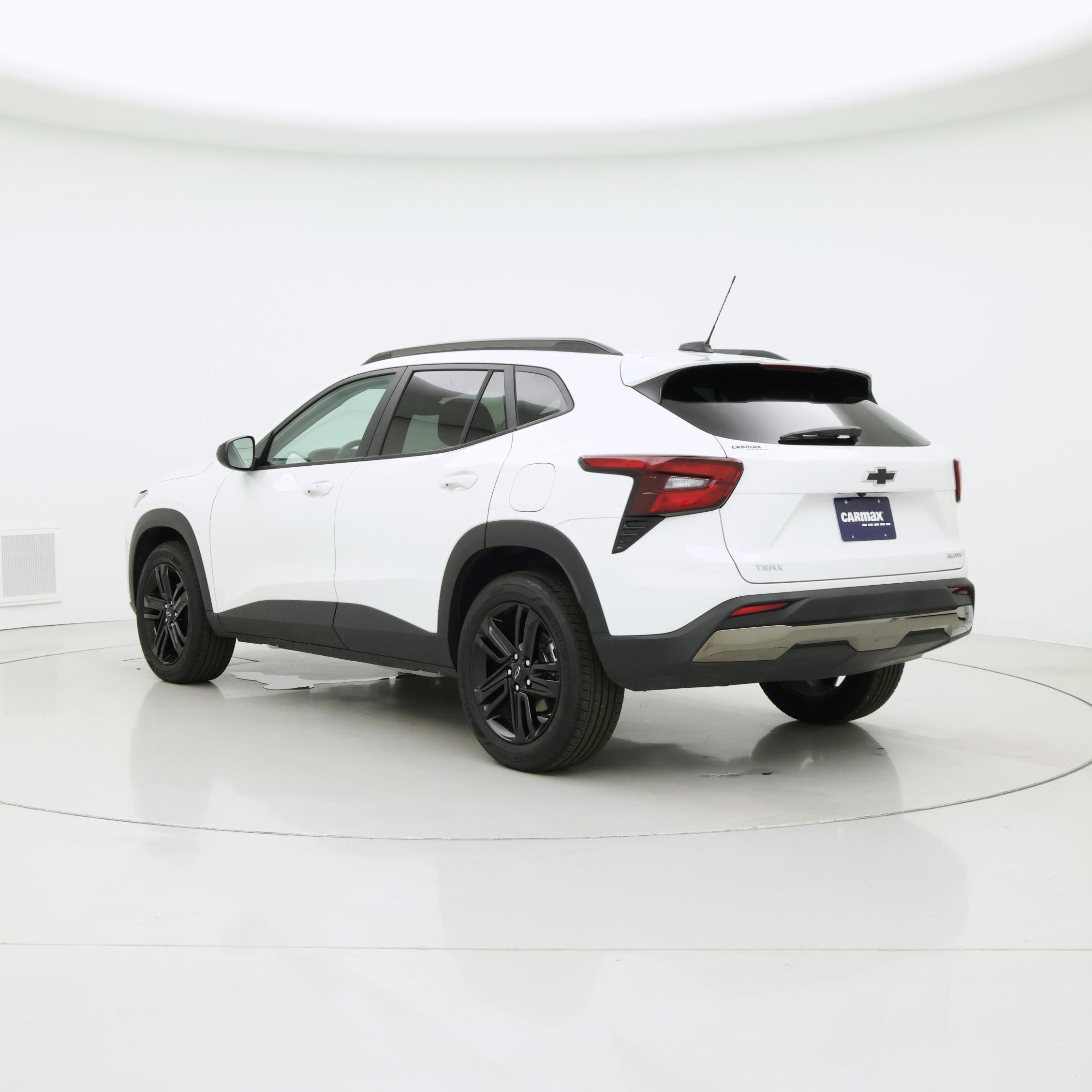 Thumbnail: 2025 Chevrolet Trax - 2