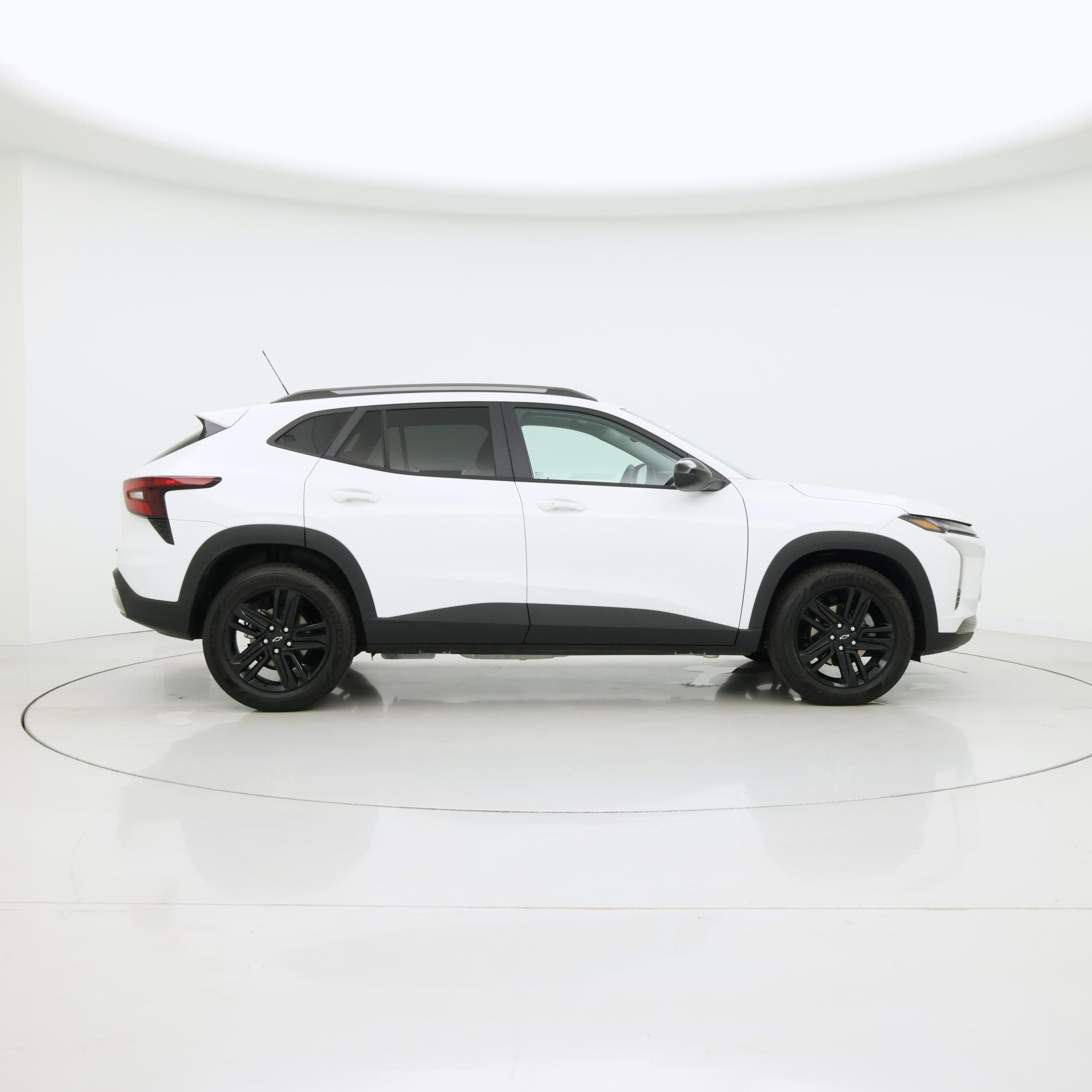 Thumbnail: 2025 Chevrolet Trax - 7