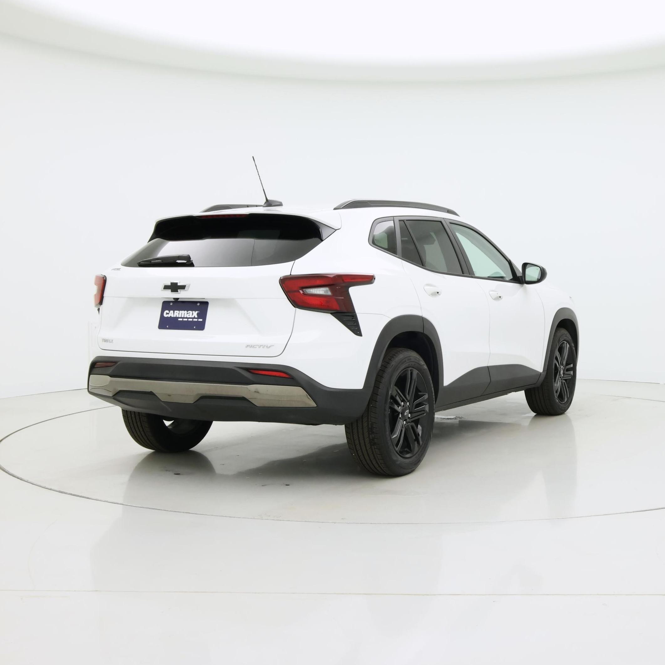 Thumbnail: 2025 Chevrolet Trax - 8