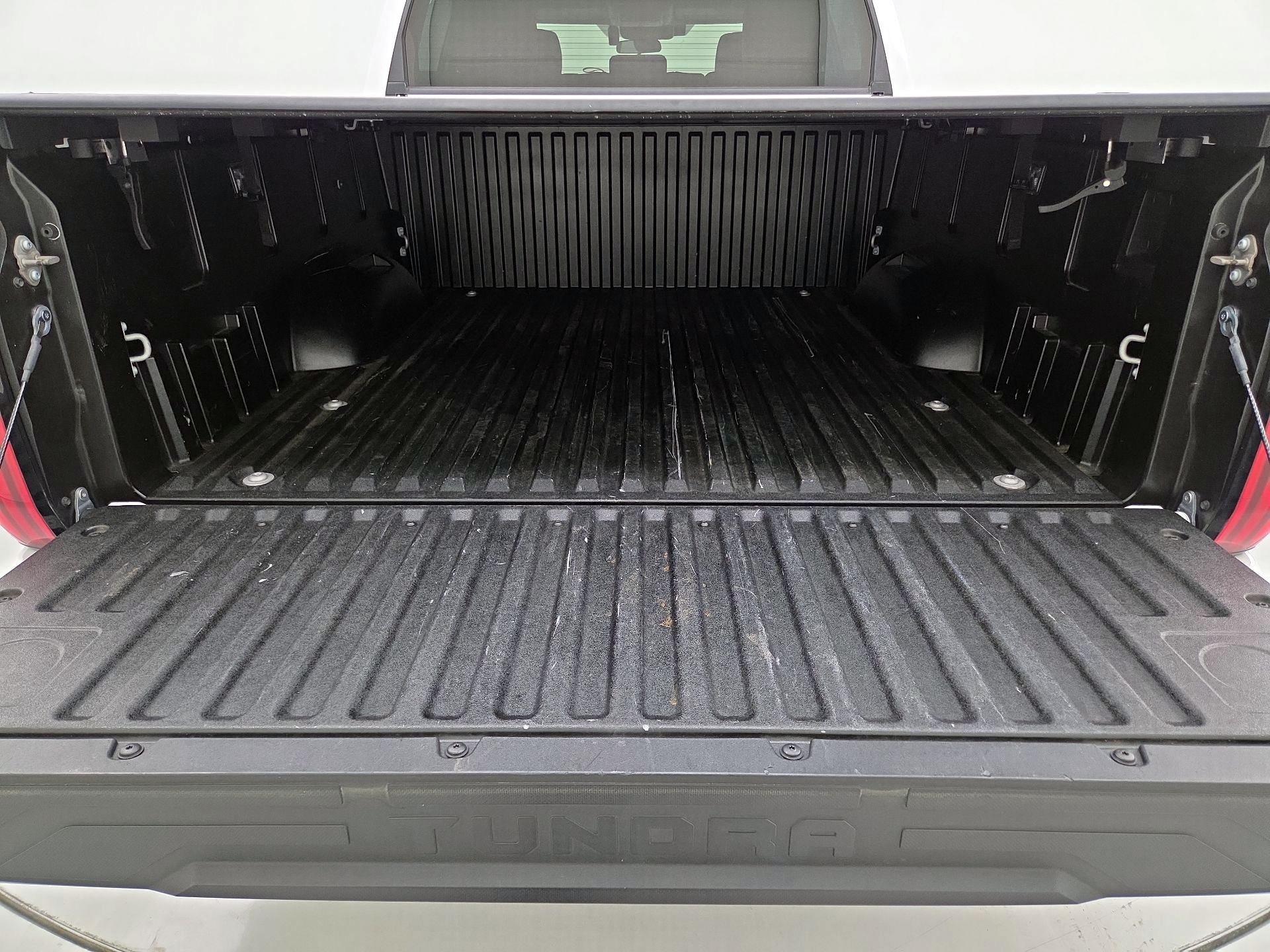 Thumbnail: 2022 Toyota Tundra - 20