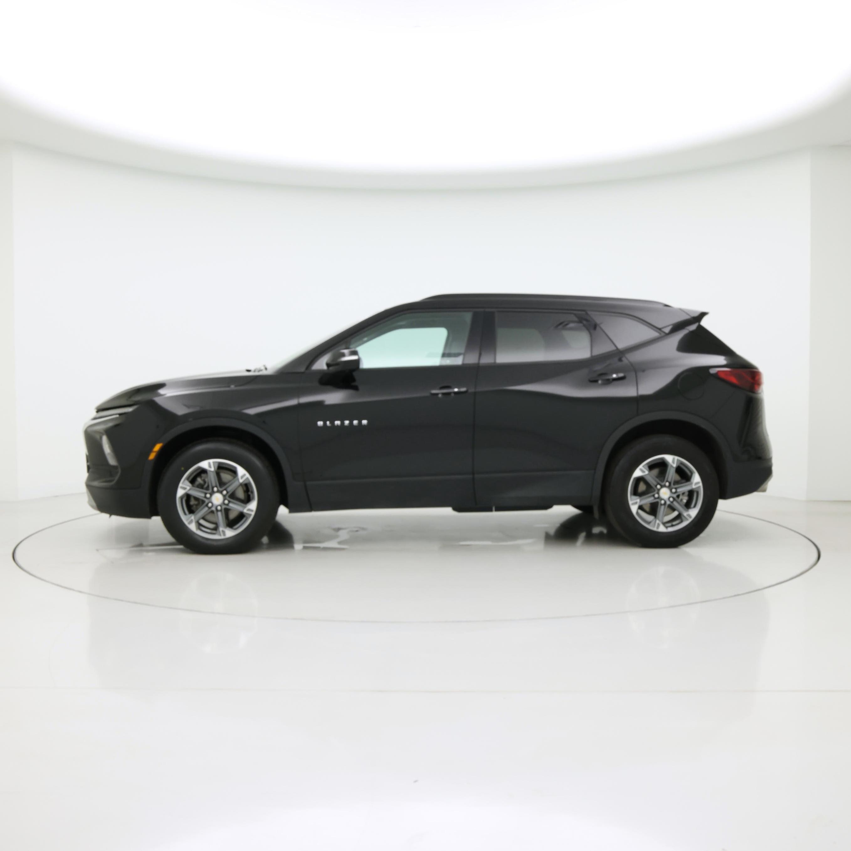 Thumbnail: 2024 Chevrolet Blazer - 3