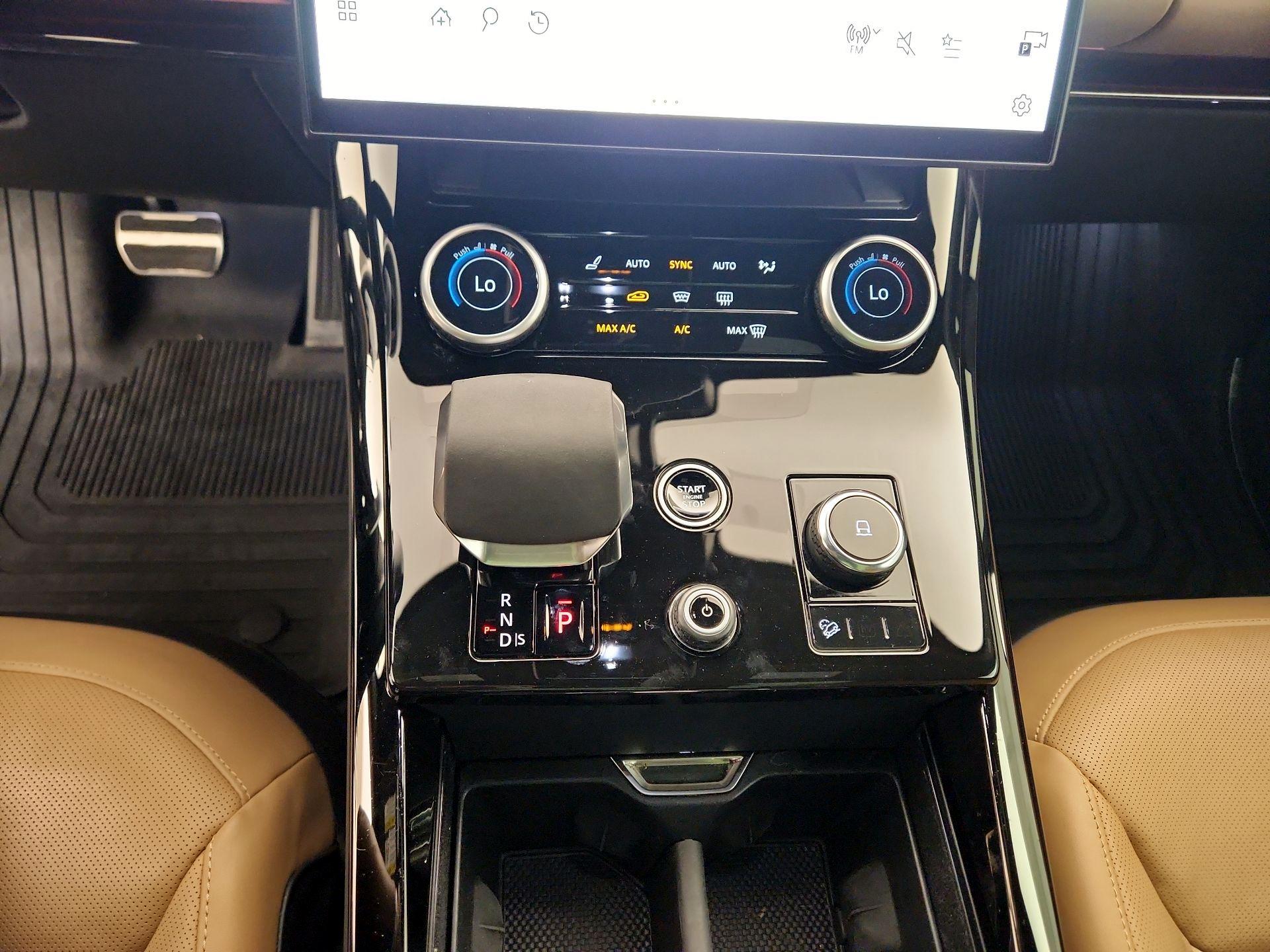 Thumbnail: 2023 Land Rover Range Rover Sport - 17