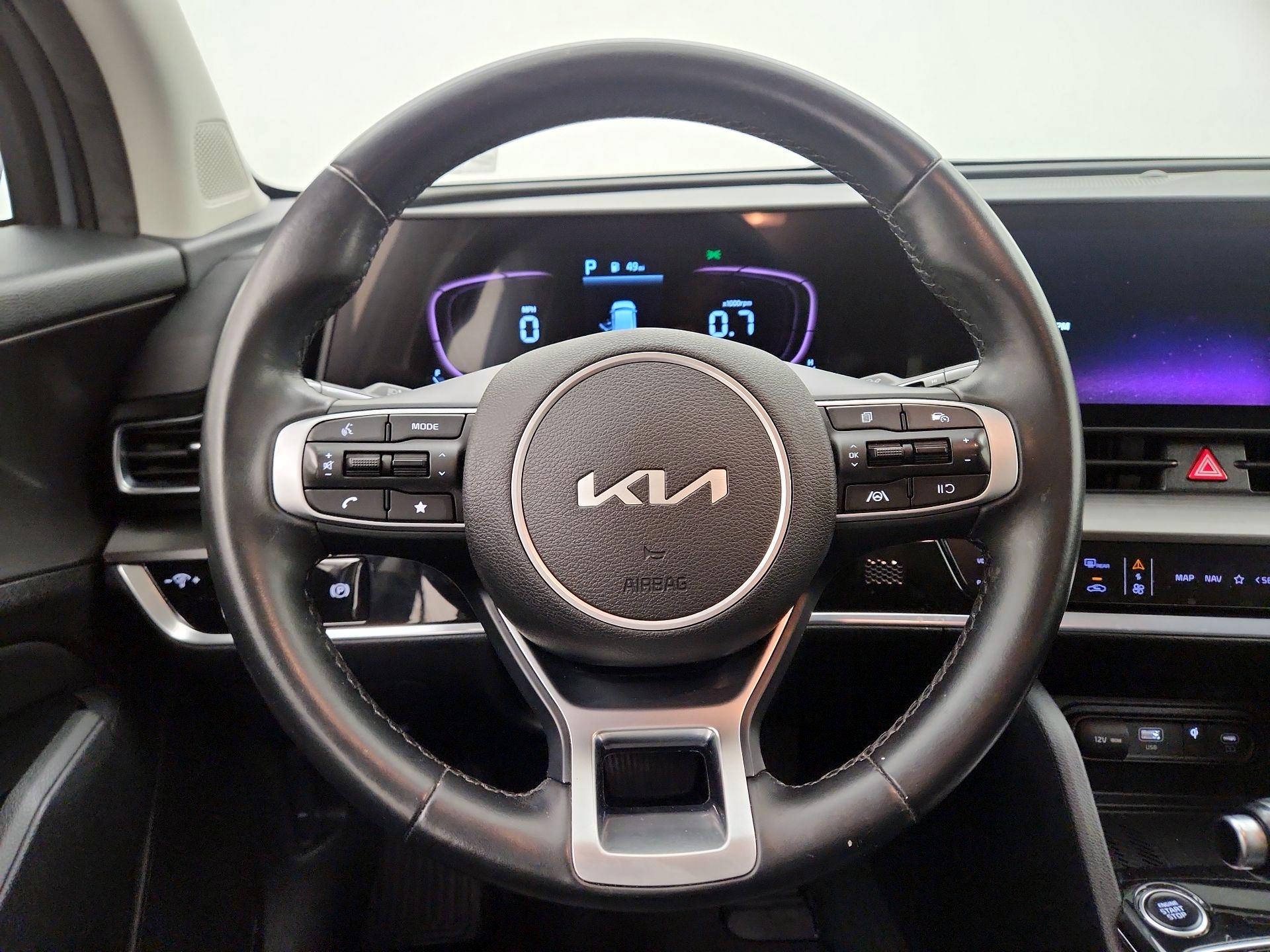 Thumbnail: 2023 Kia Sportage - 10