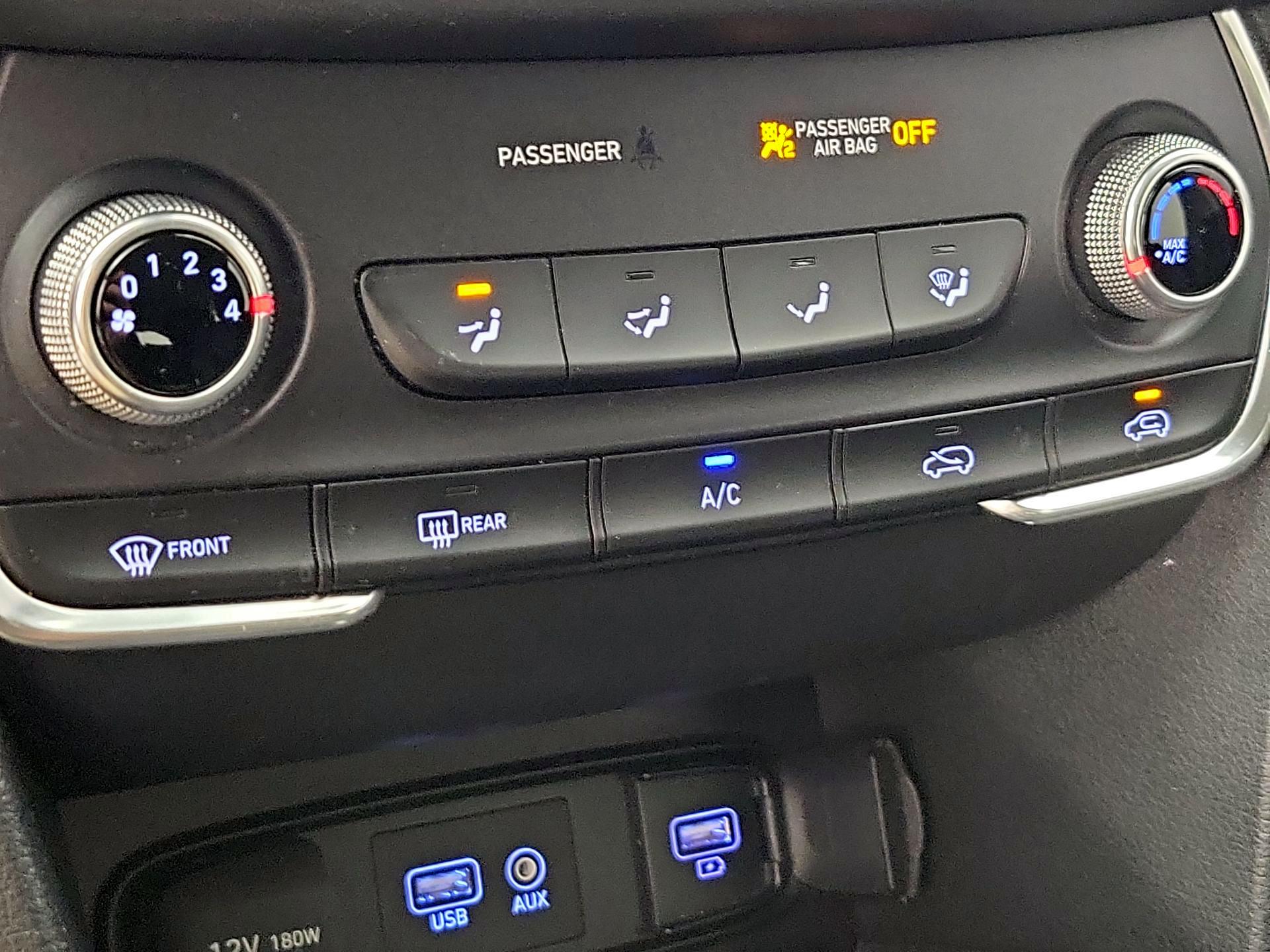 Thumbnail: 2019 Hyundai Santa Fe - 16