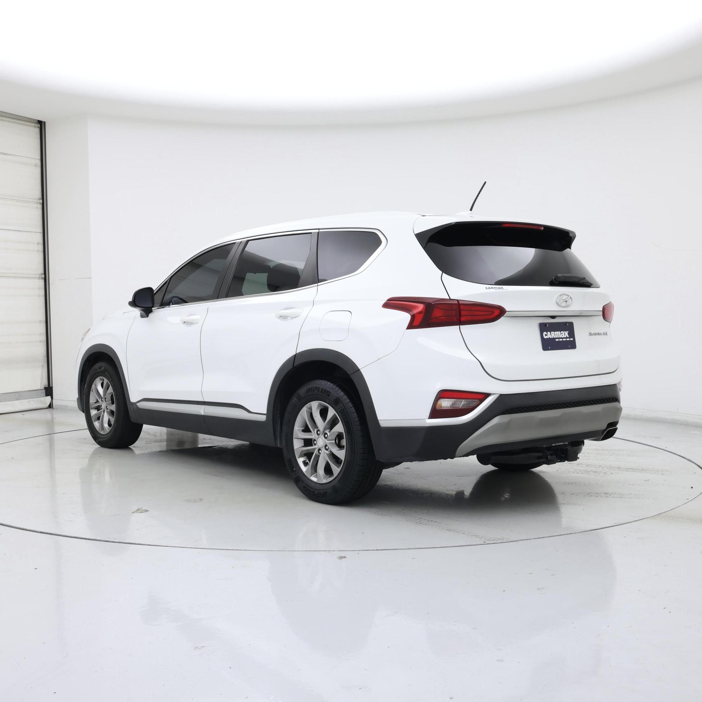 Thumbnail: 2019 Hyundai Santa Fe - 2