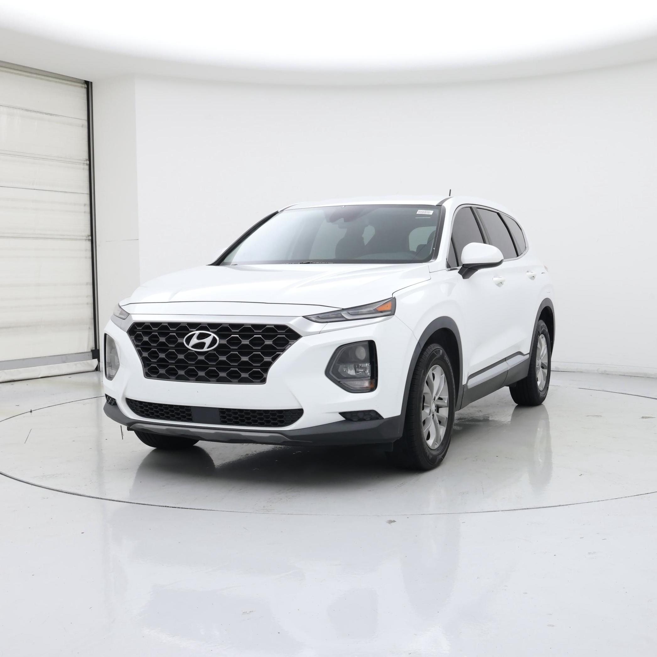 Thumbnail: 2019 Hyundai Santa Fe - 4