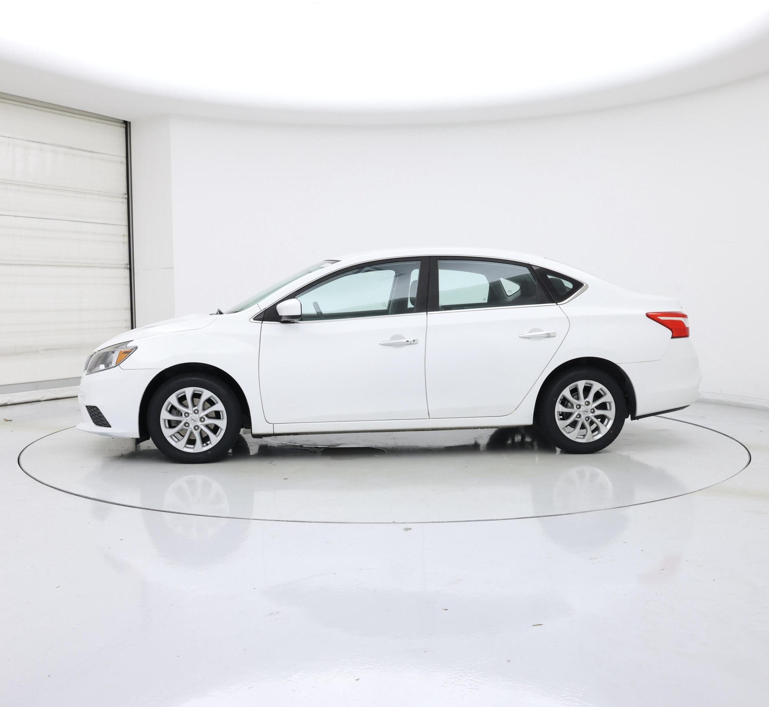 Thumbnail: 2019 Nissan Sentra - 3