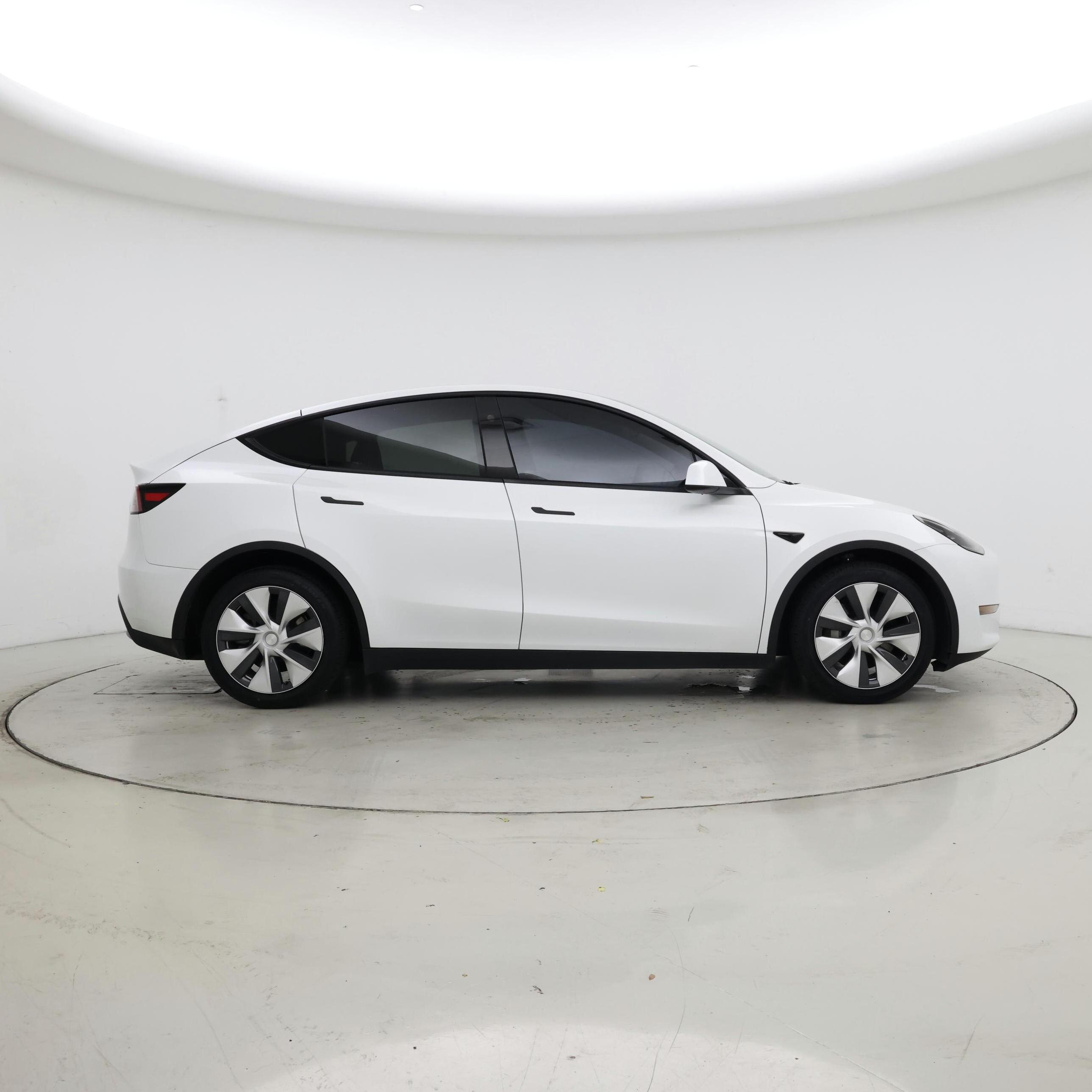 Thumbnail: 2023 Tesla Model Y - 7