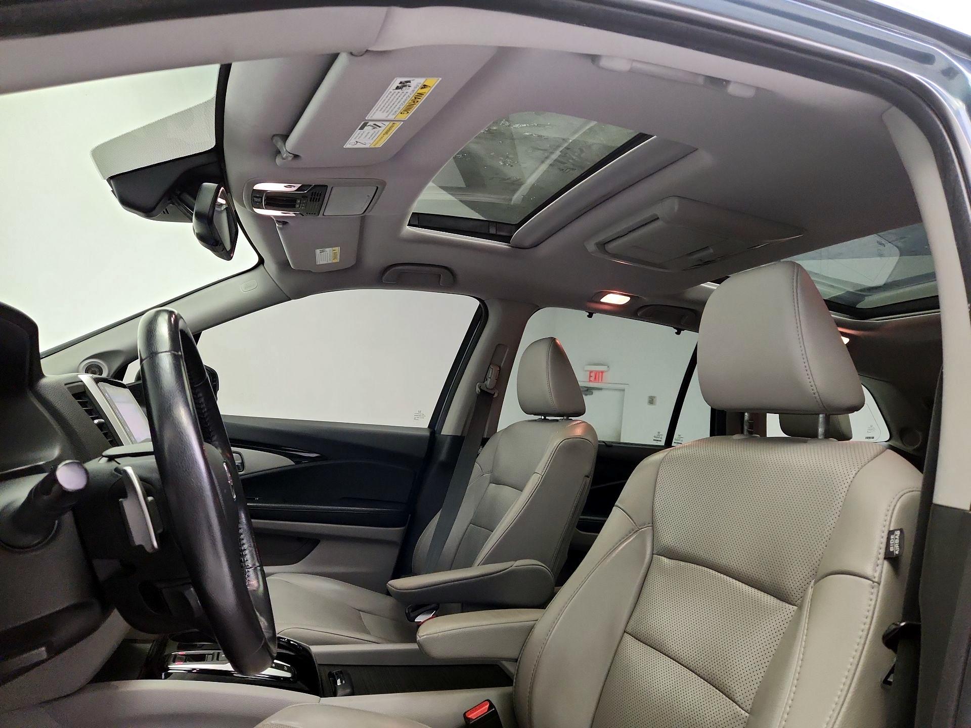 Thumbnail: 2018 Honda Pilot - 20
