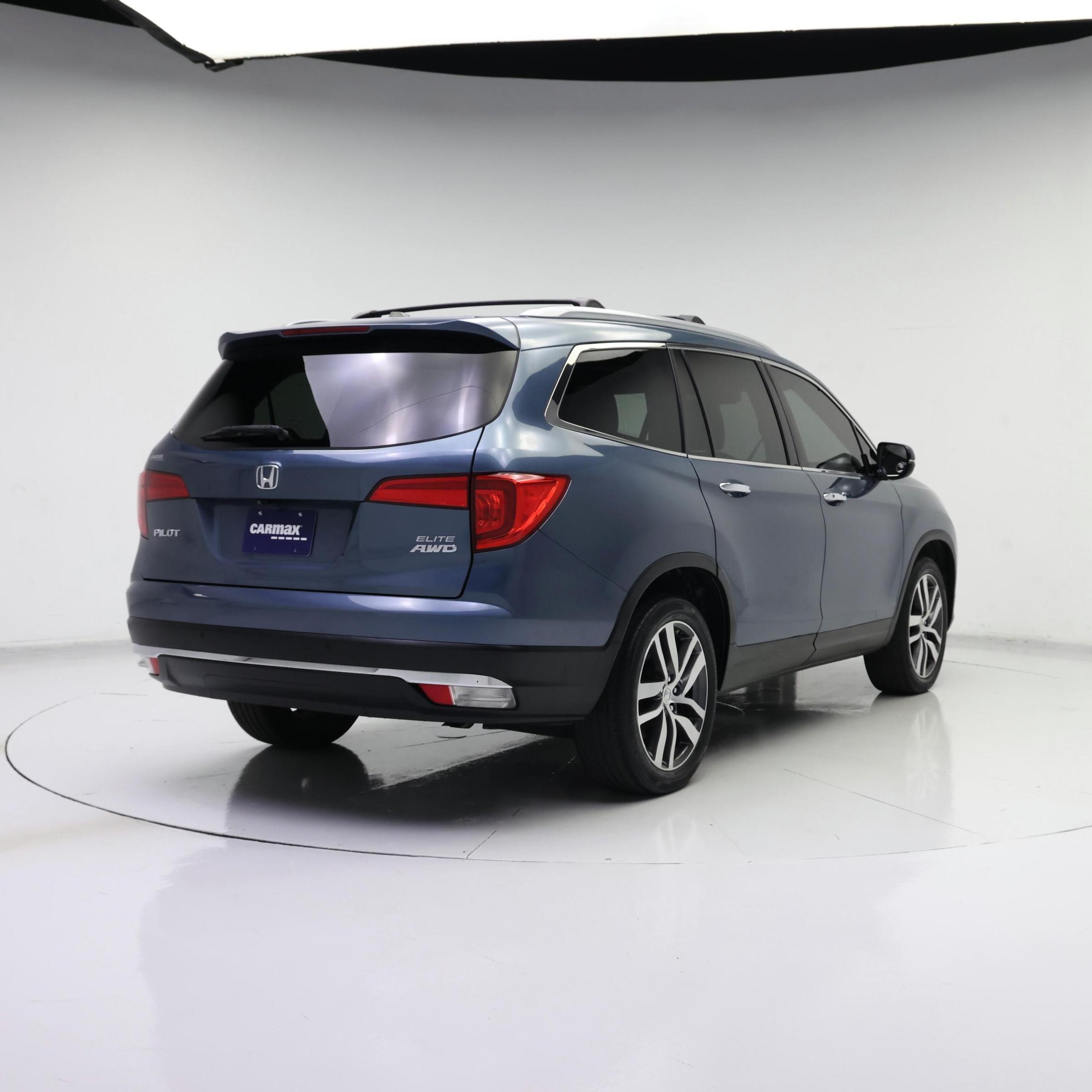 Thumbnail: 2018 Honda Pilot - 8