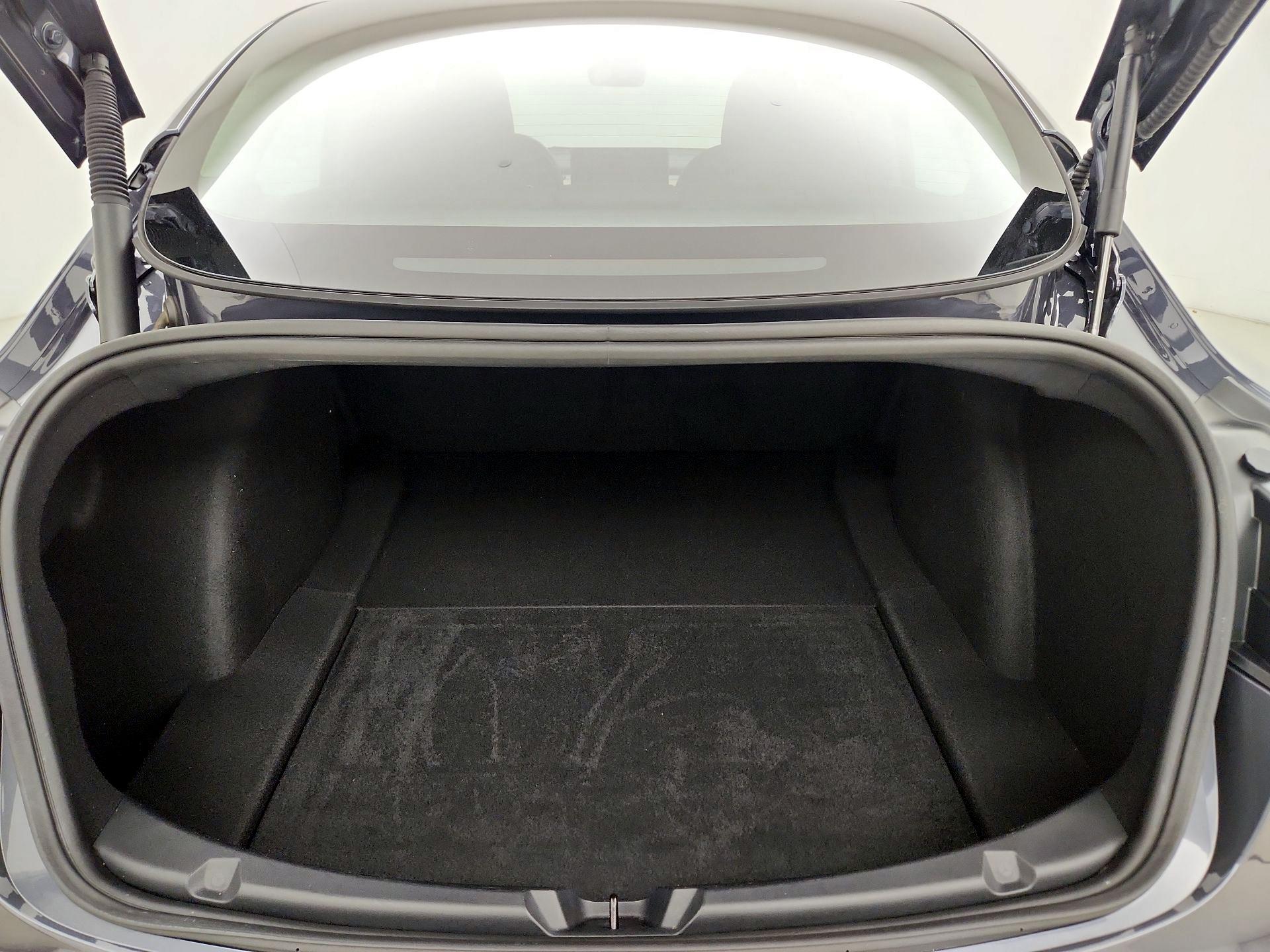 Thumbnail: 2023 Tesla Model 3 - 20