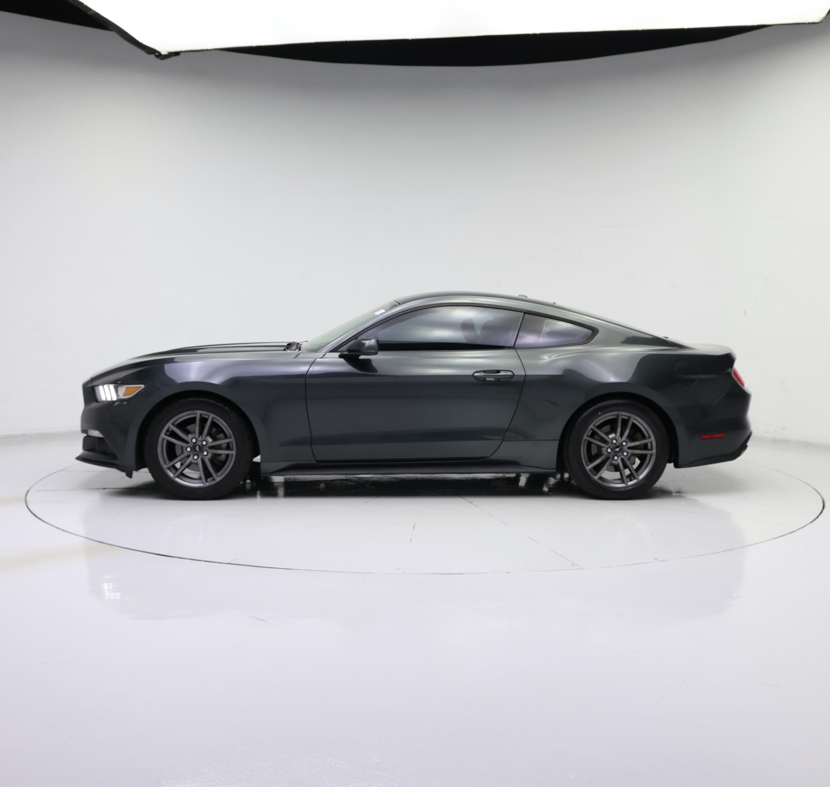 Thumbnail: 2015 Ford Mustang - 3