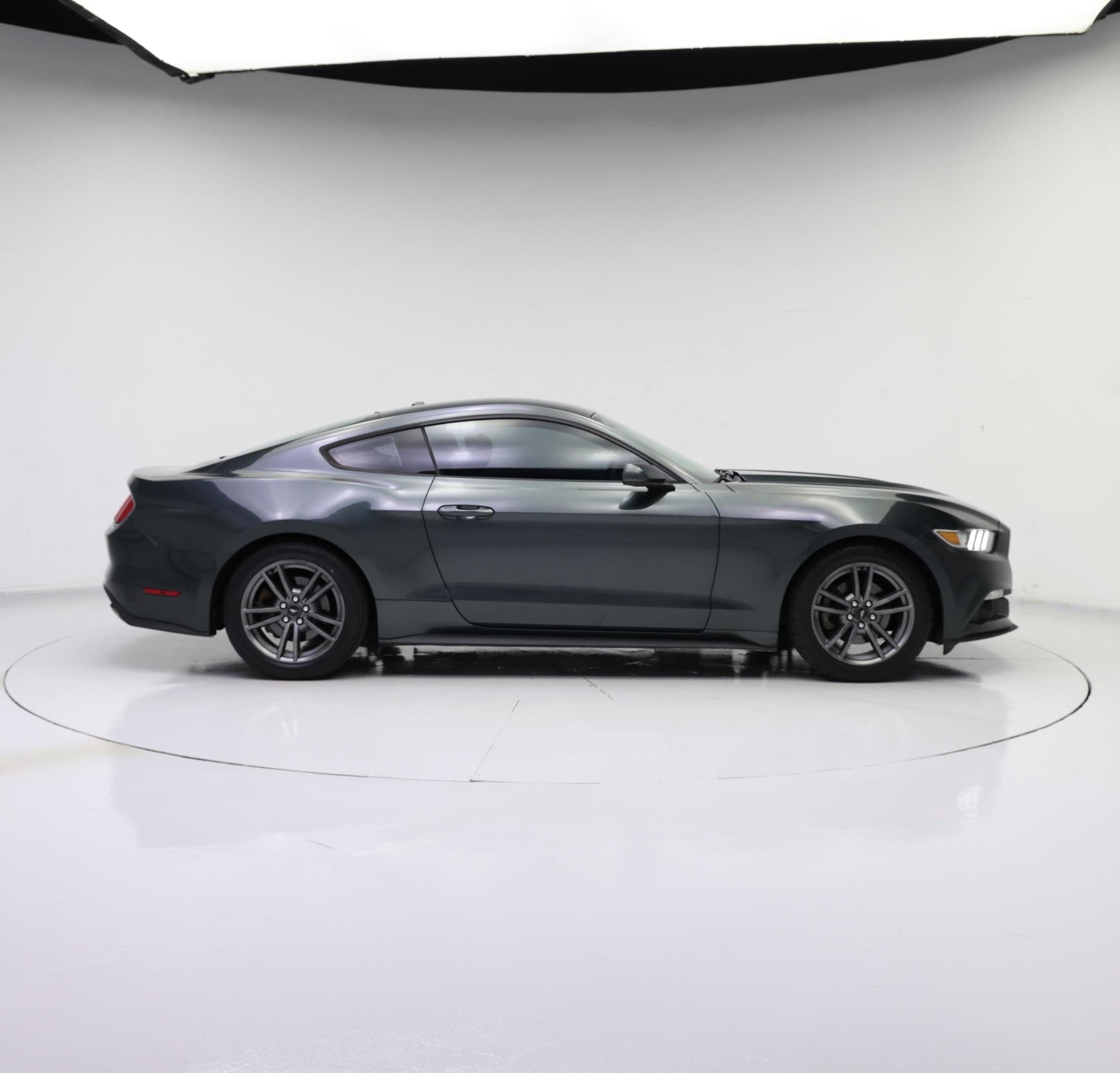 Thumbnail: 2015 Ford Mustang - 7