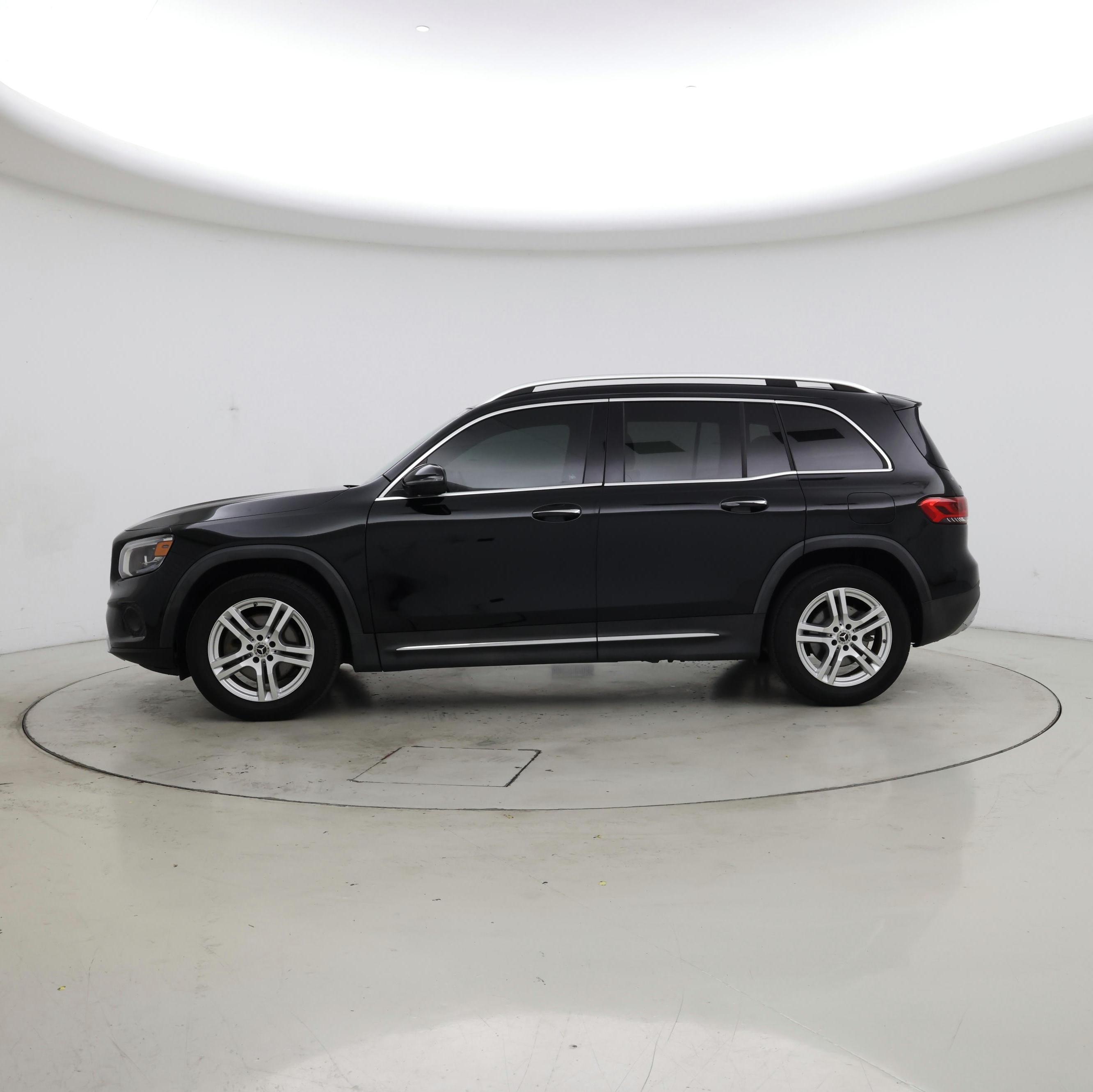 Thumbnail: 2020 Mercedes-Benz GLB - 3
