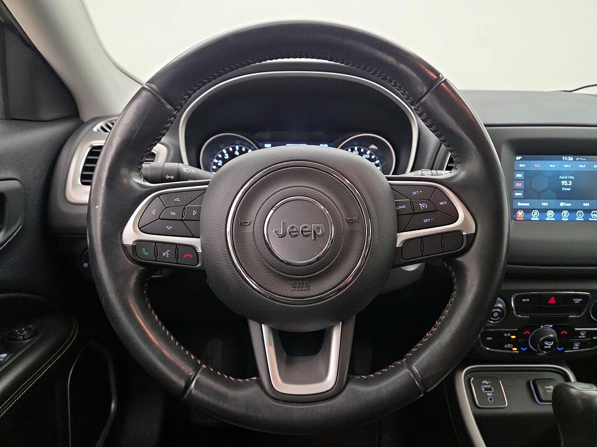 Thumbnail: 2020 Jeep Compass - 10