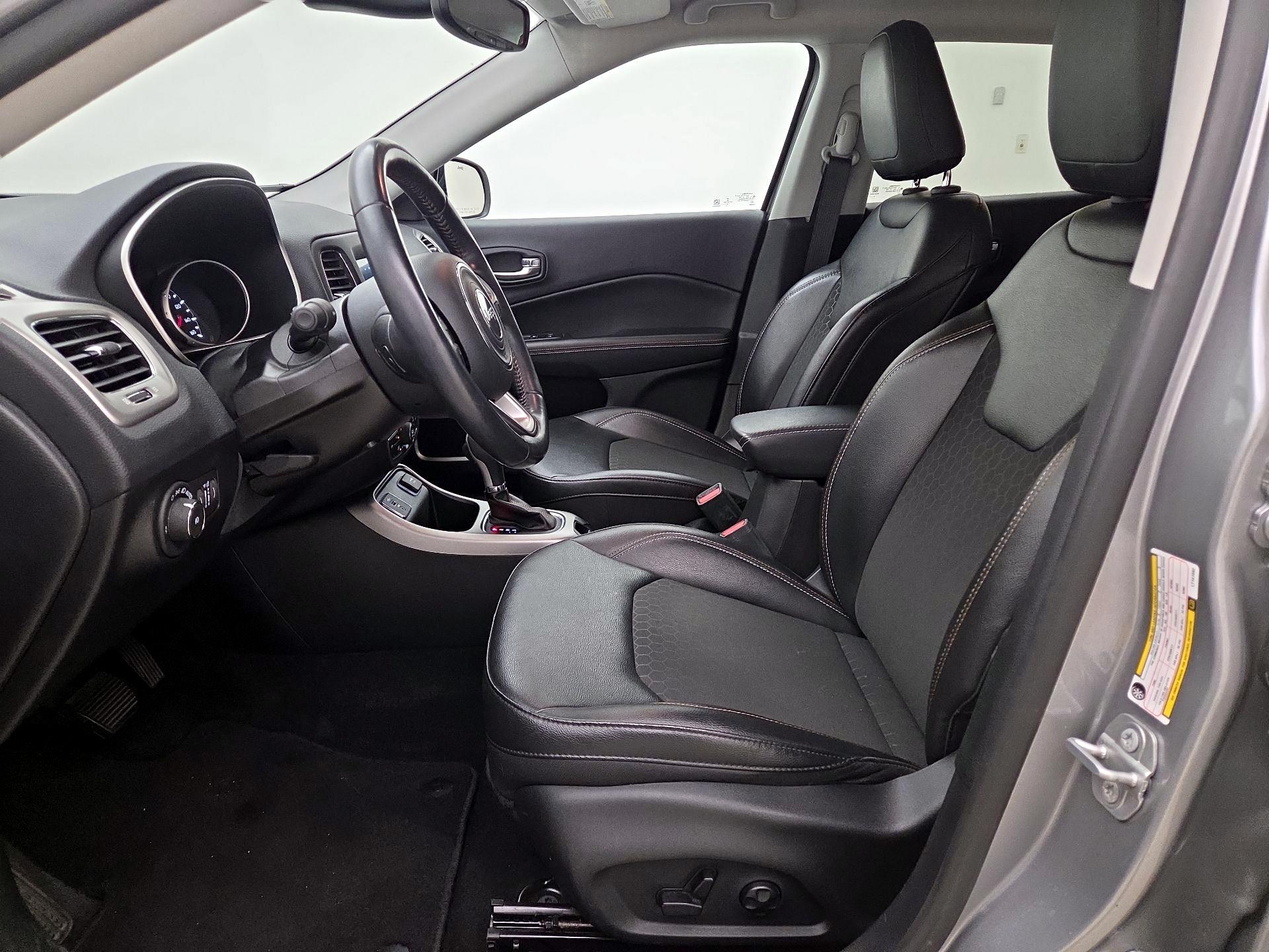 Thumbnail: 2020 Jeep Compass - 11