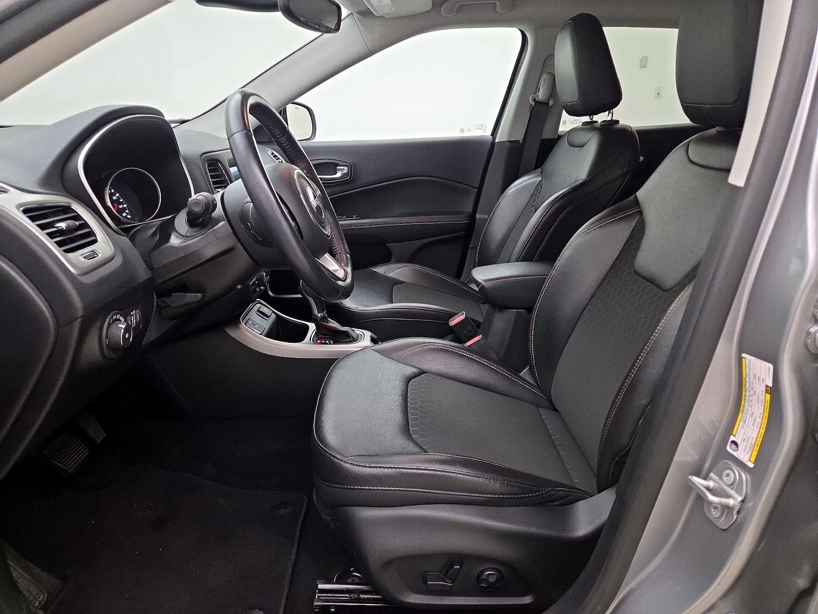 Power Seat(s) & Side Airbags