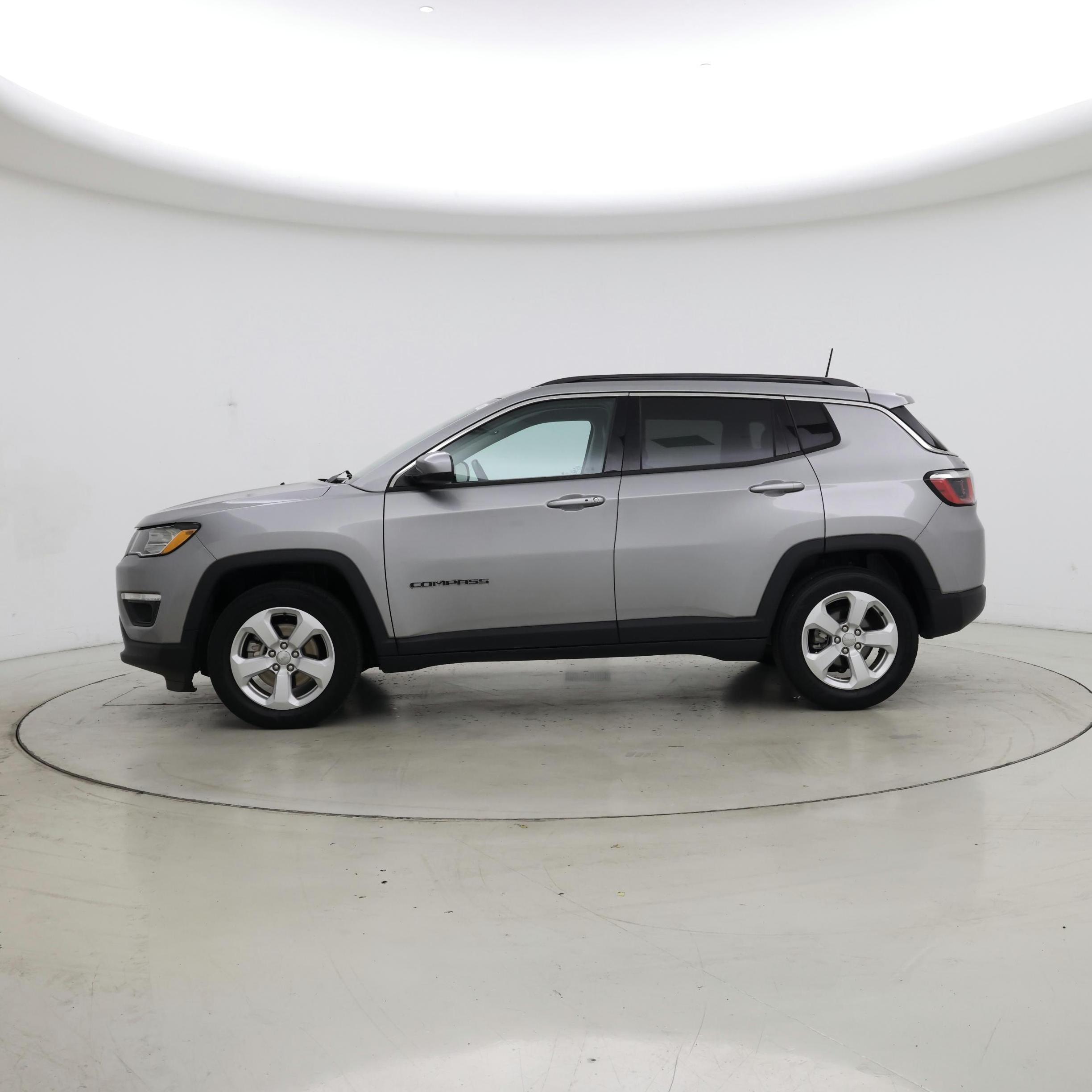 Thumbnail: 2020 Jeep Compass - 3
