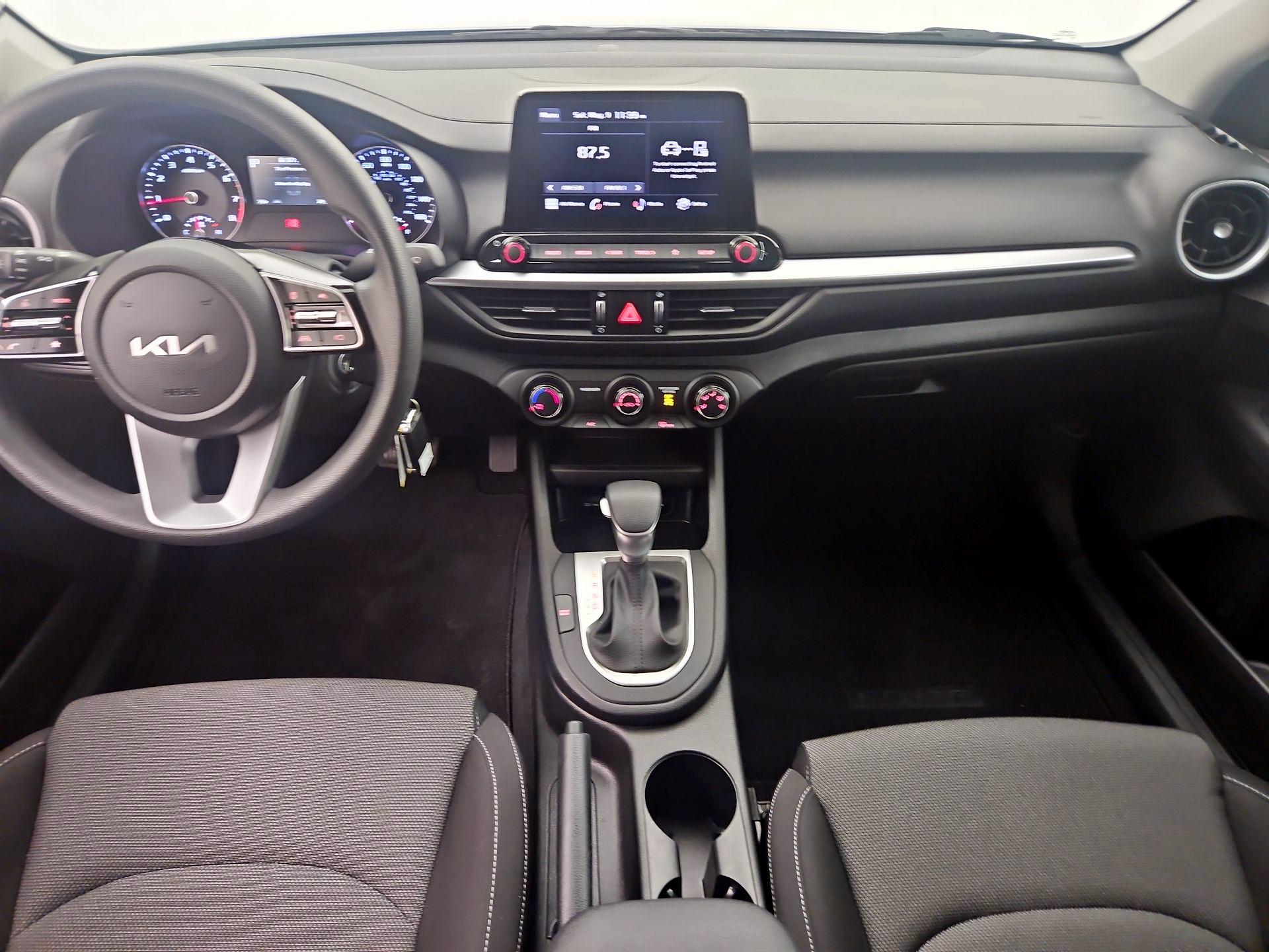 Thumbnail: 2023 Kia Forte - 9