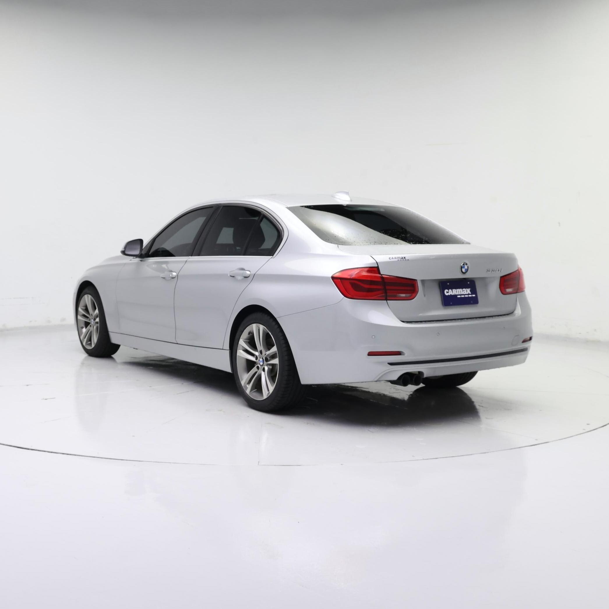 Thumbnail: 2017 BMW 3 Series - 2