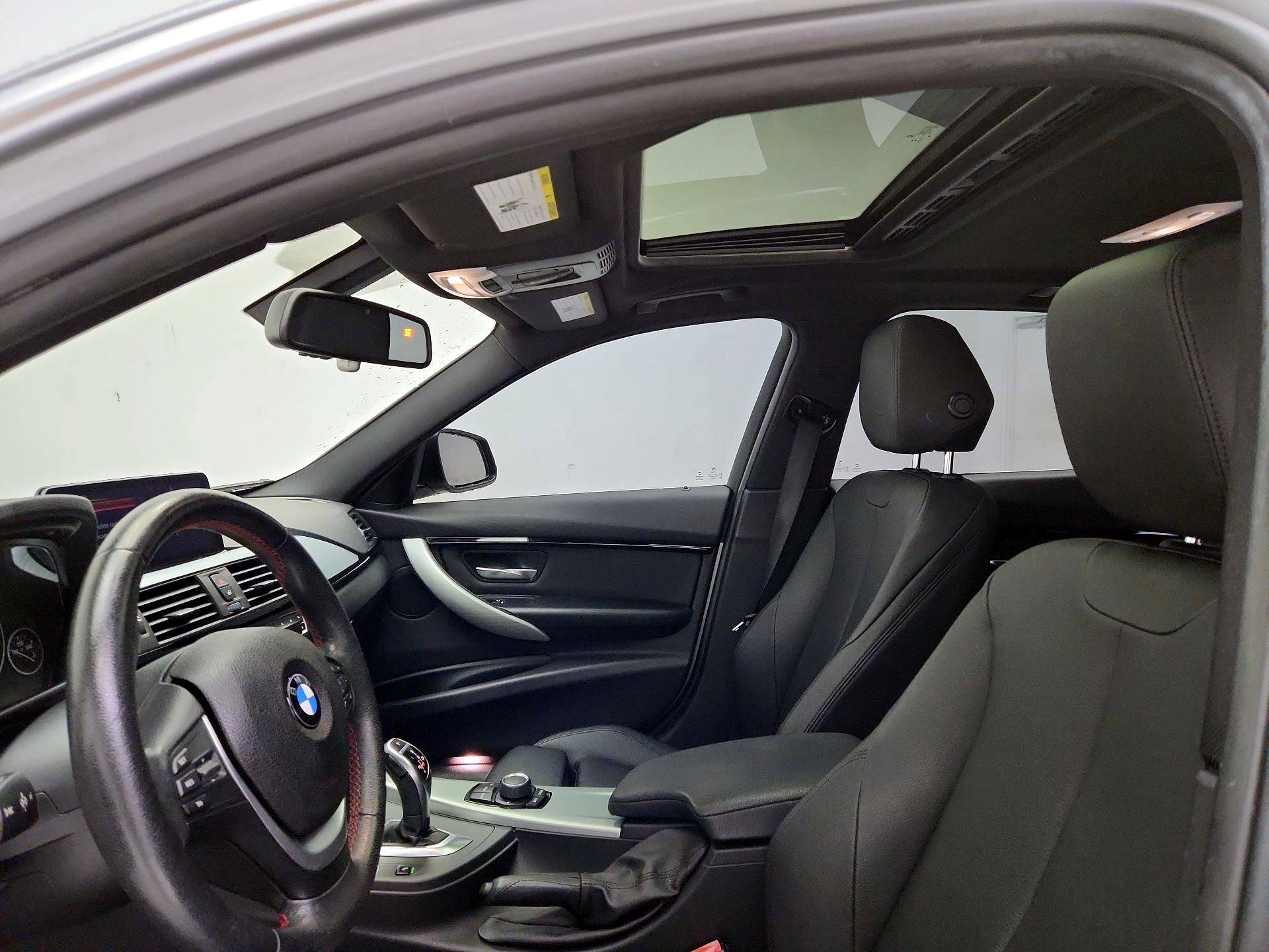 Thumbnail: 2017 BMW 3 Series - 19
