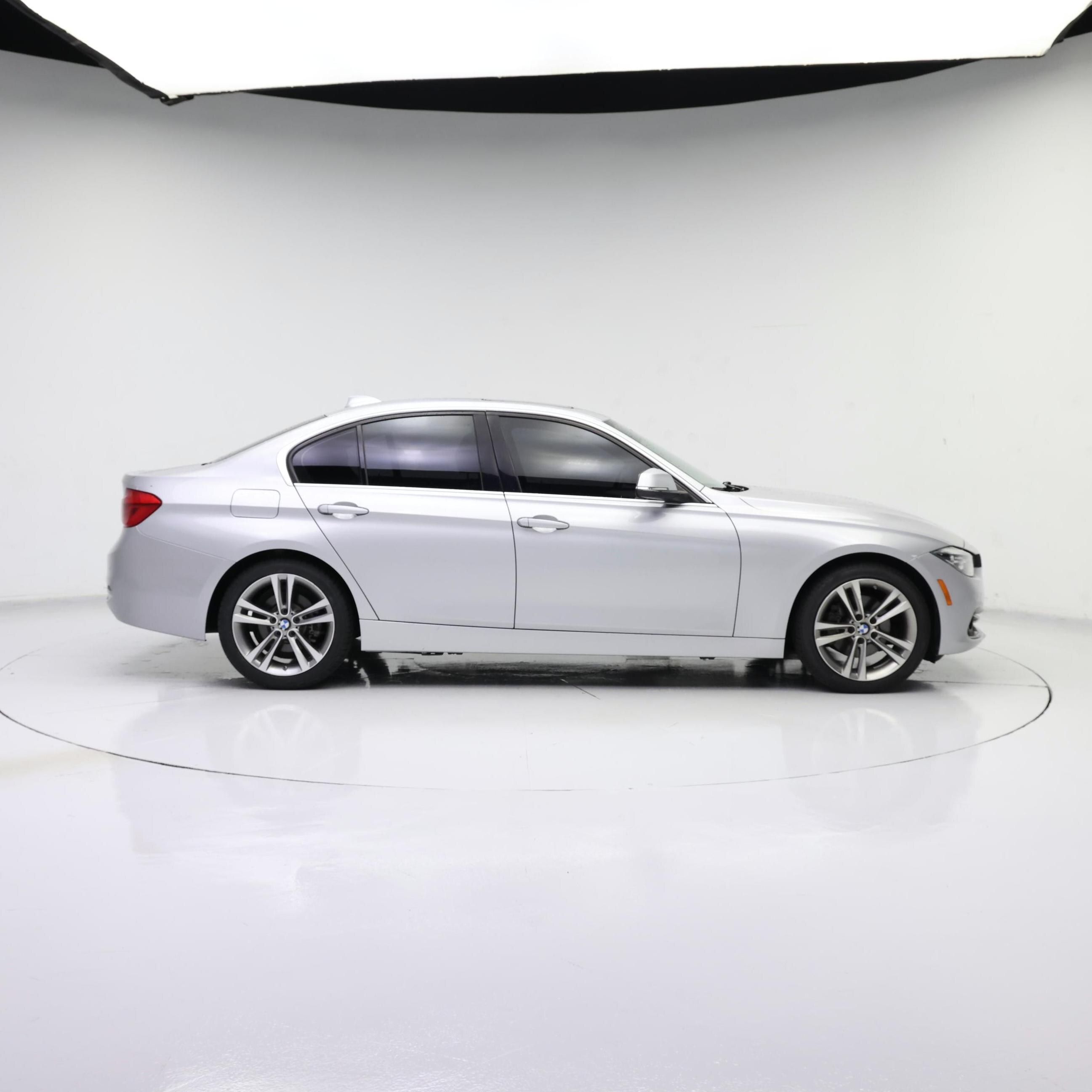 Thumbnail: 2017 BMW 3 Series - 7