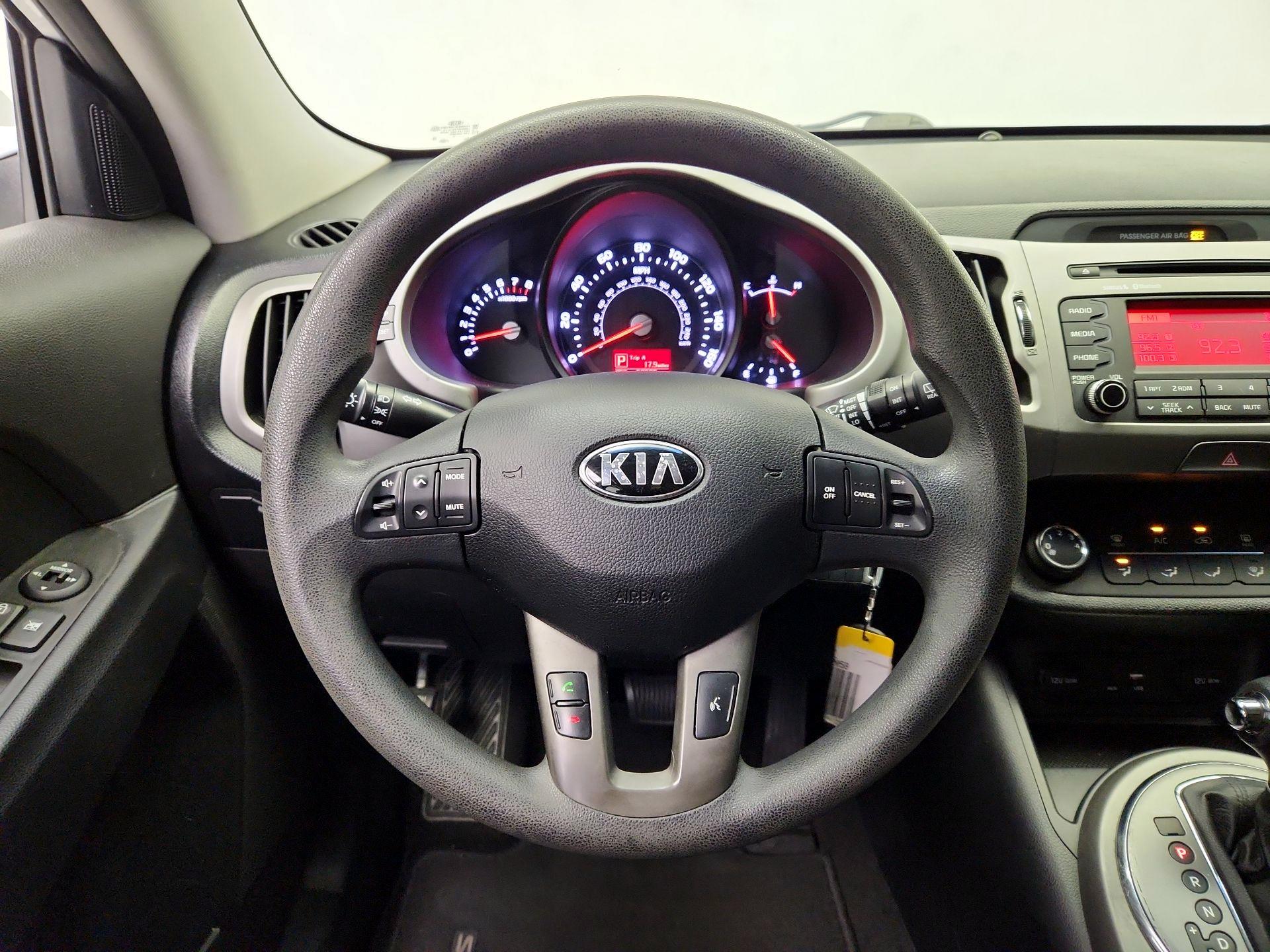 Thumbnail: 2016 Kia Sportage - 10
