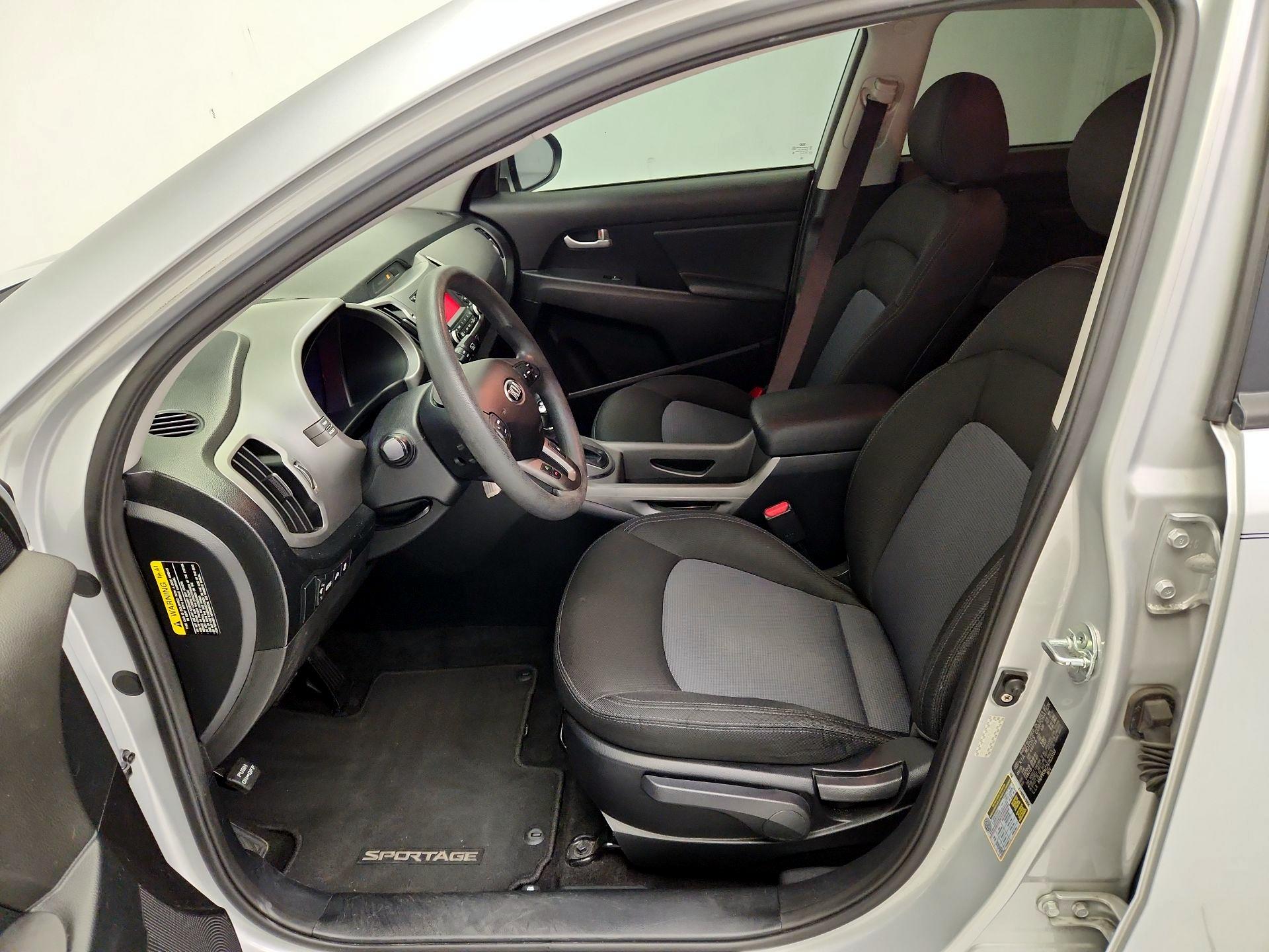 Thumbnail: 2016 Kia Sportage - 11