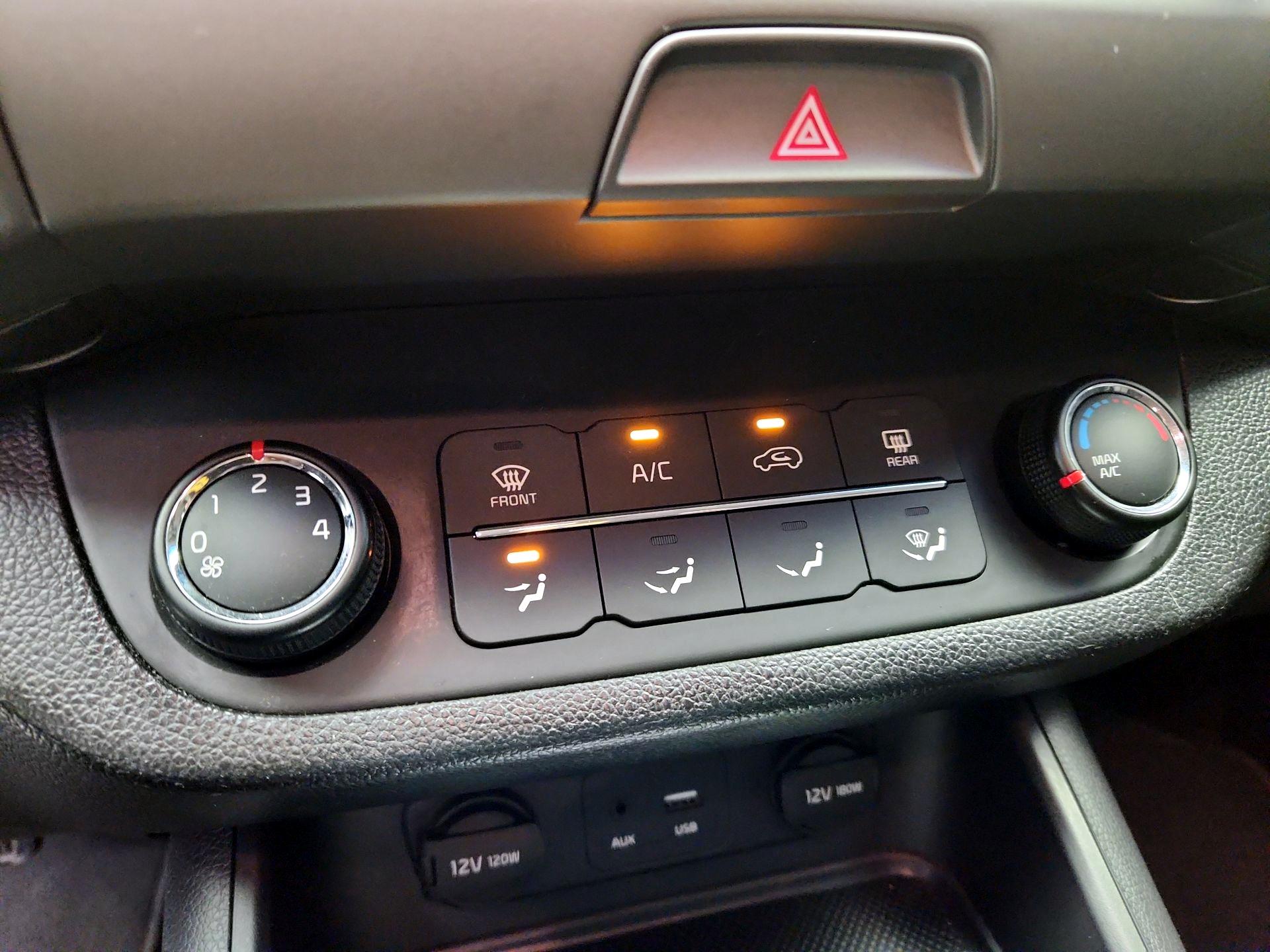 Thumbnail: 2016 Kia Sportage - 15