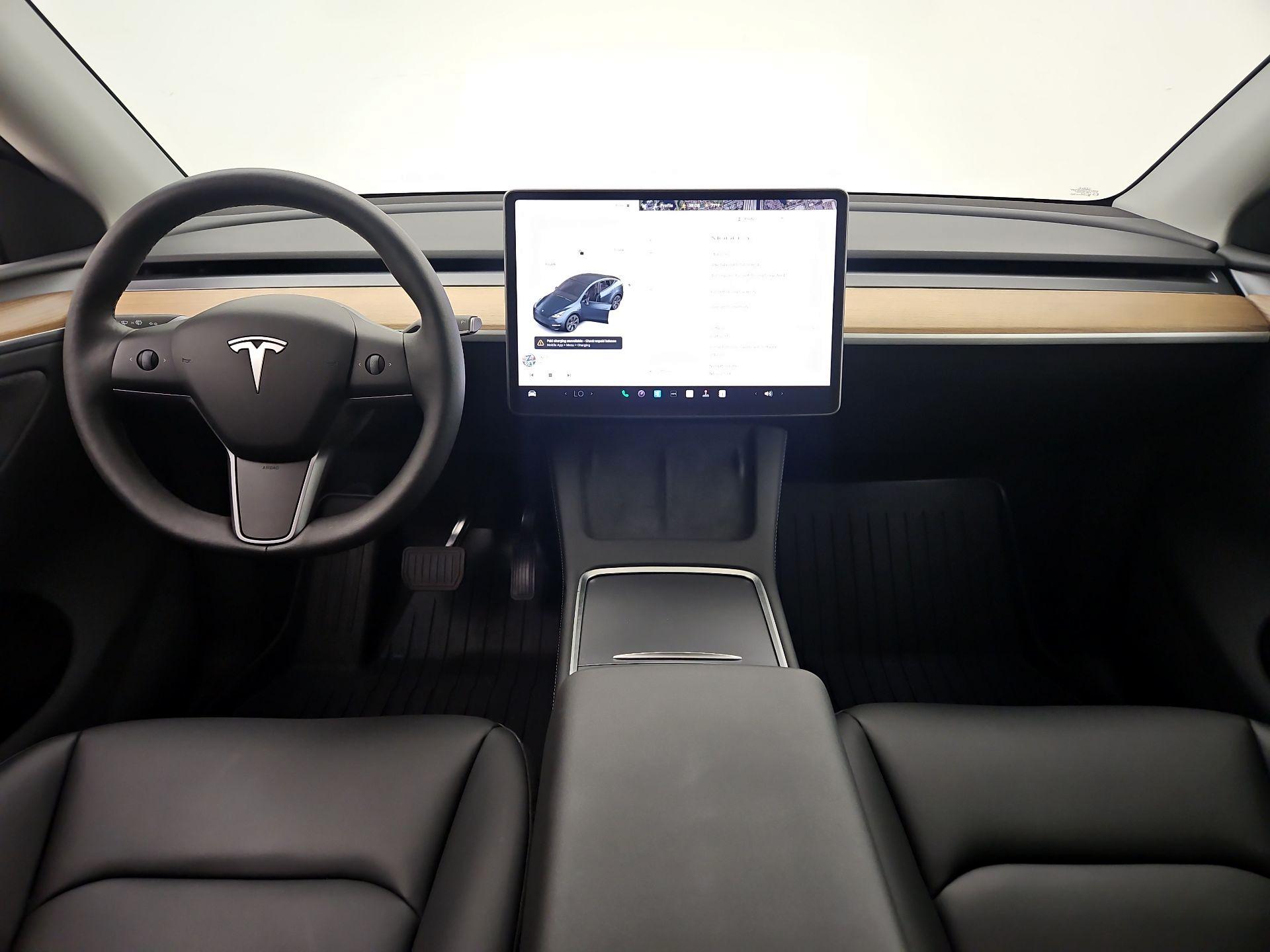 Thumbnail: 2025 Tesla Model Y - 9