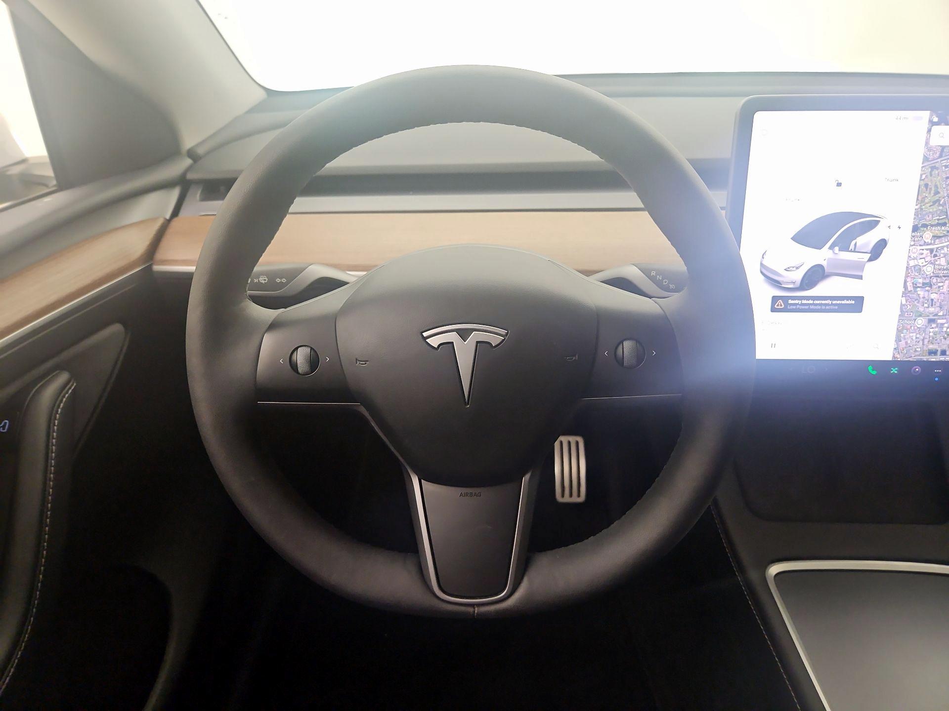 Thumbnail: 2023 Tesla Model Y - 10