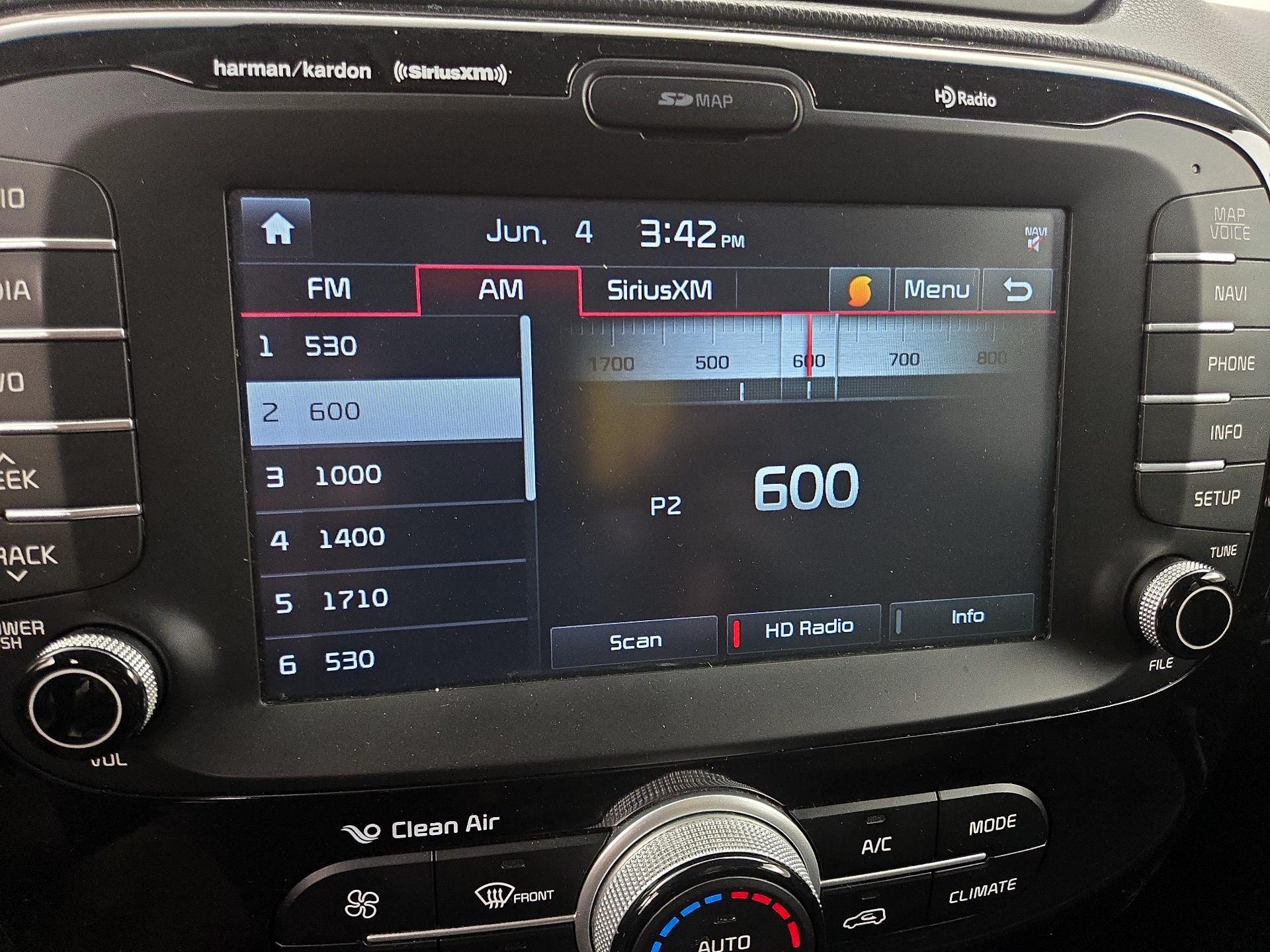 Thumbnail: 2017 Kia Soul - 16