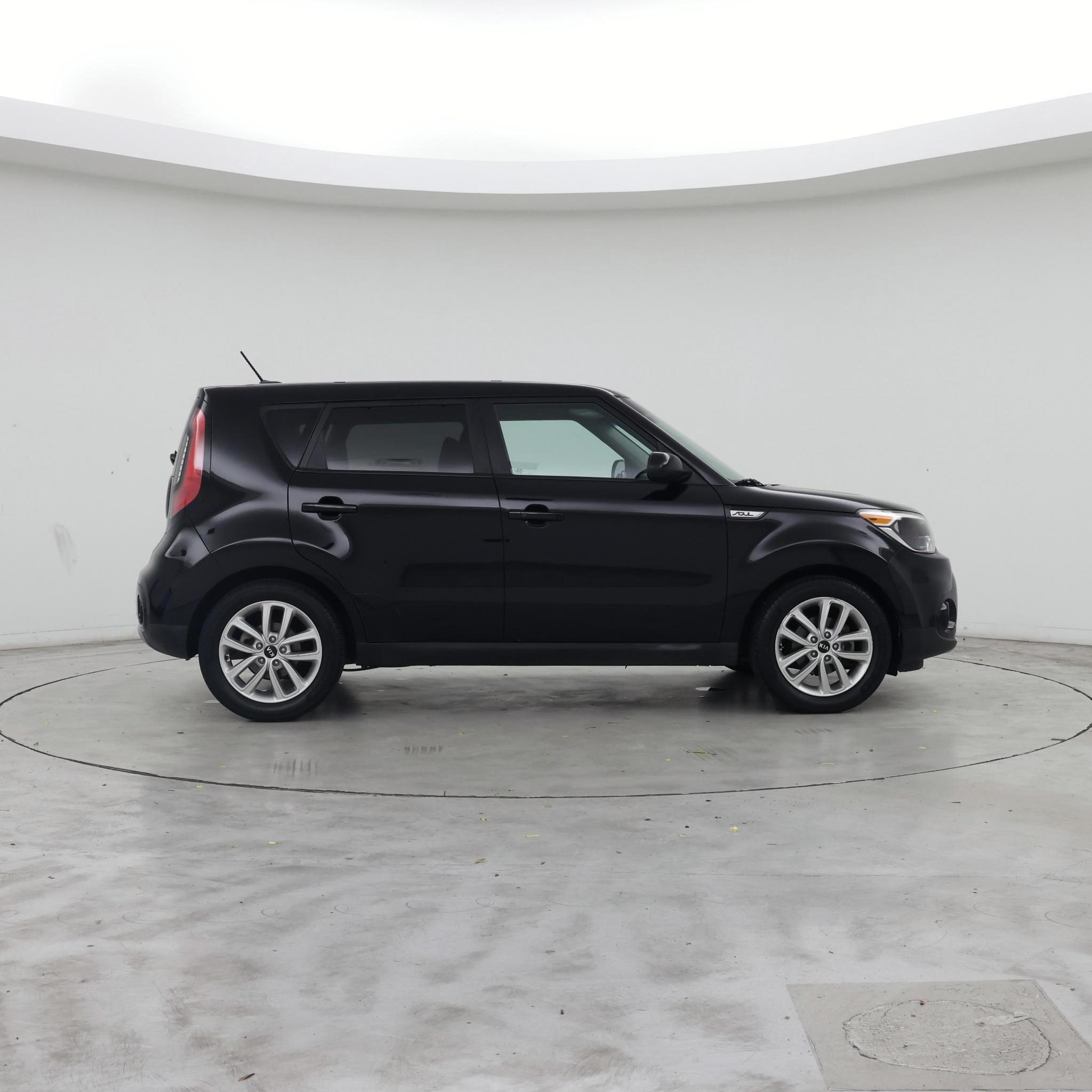 Thumbnail: 2017 Kia Soul - 7