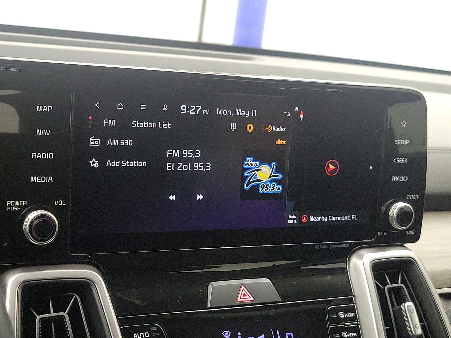 Thumbnail: 2023 Kia Sorento - 16