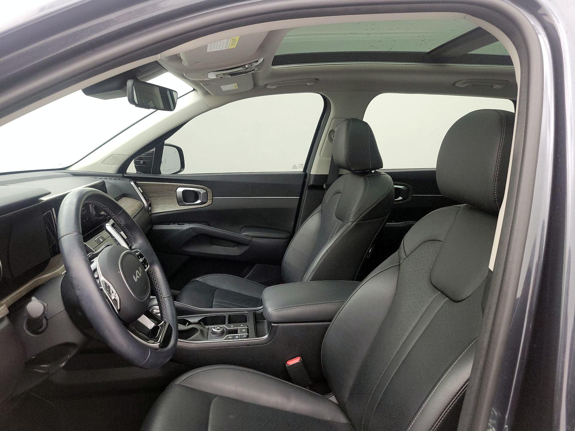 Thumbnail: 2023 Kia Sorento - 19