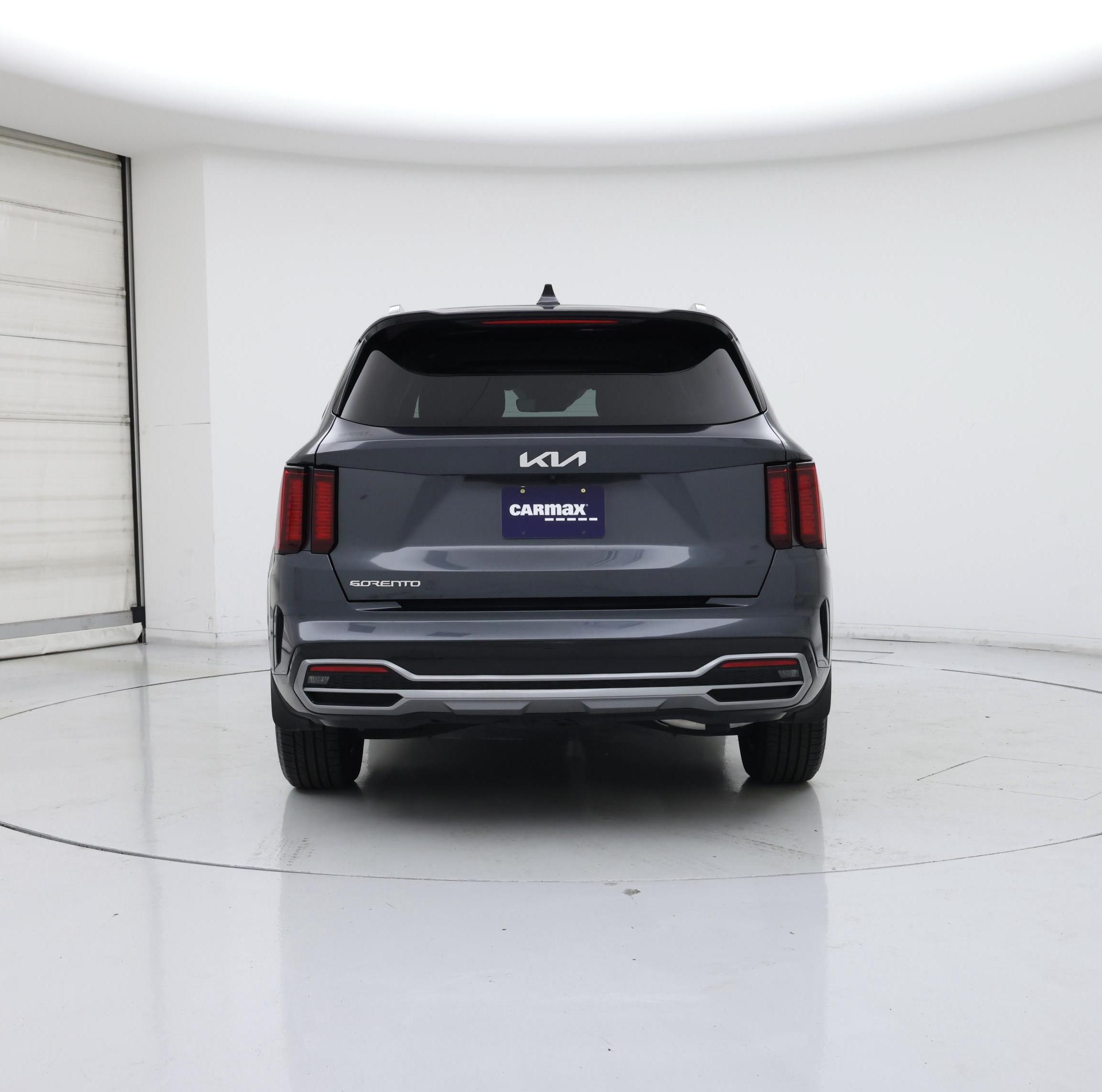Thumbnail: 2023 Kia Sorento - 6