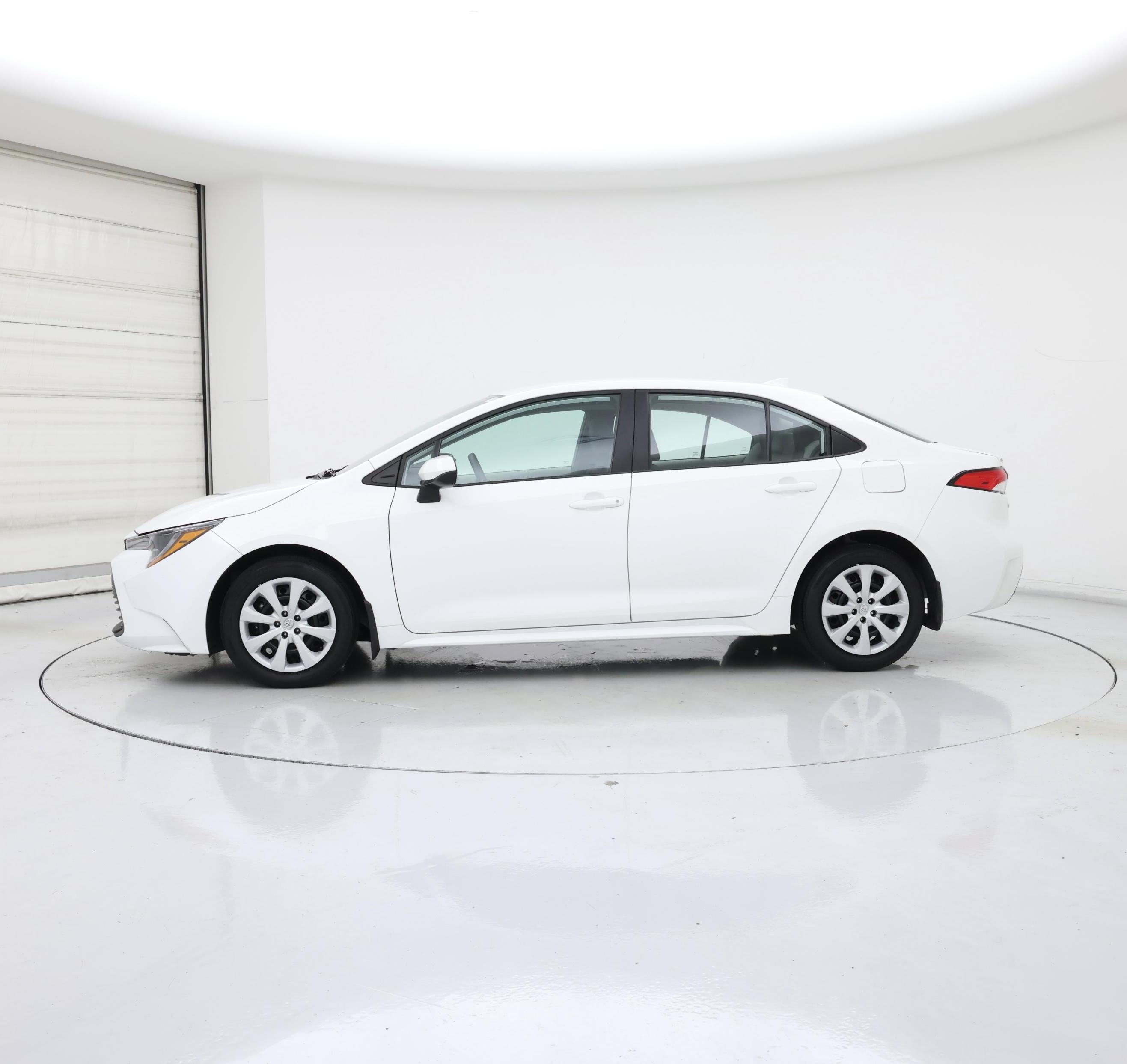 Thumbnail: 2024 Toyota Corolla - 3