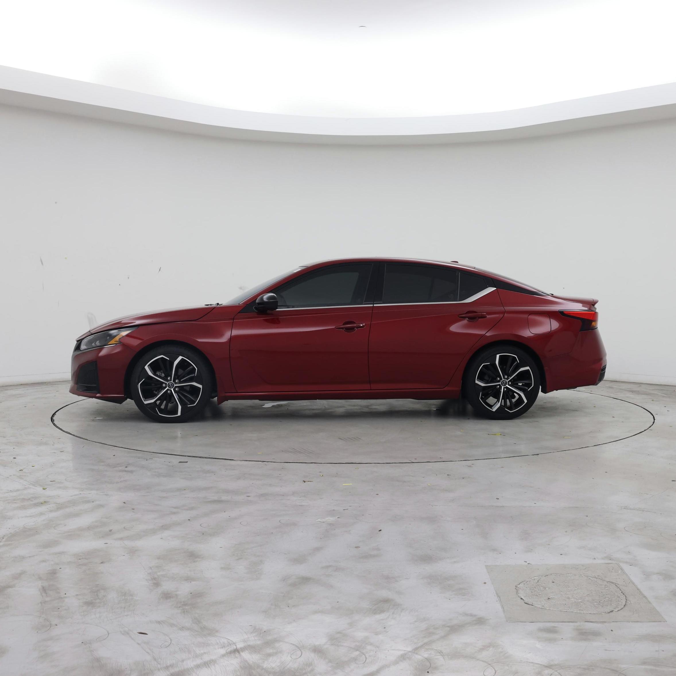 Thumbnail: 2023 Nissan Altima - 3