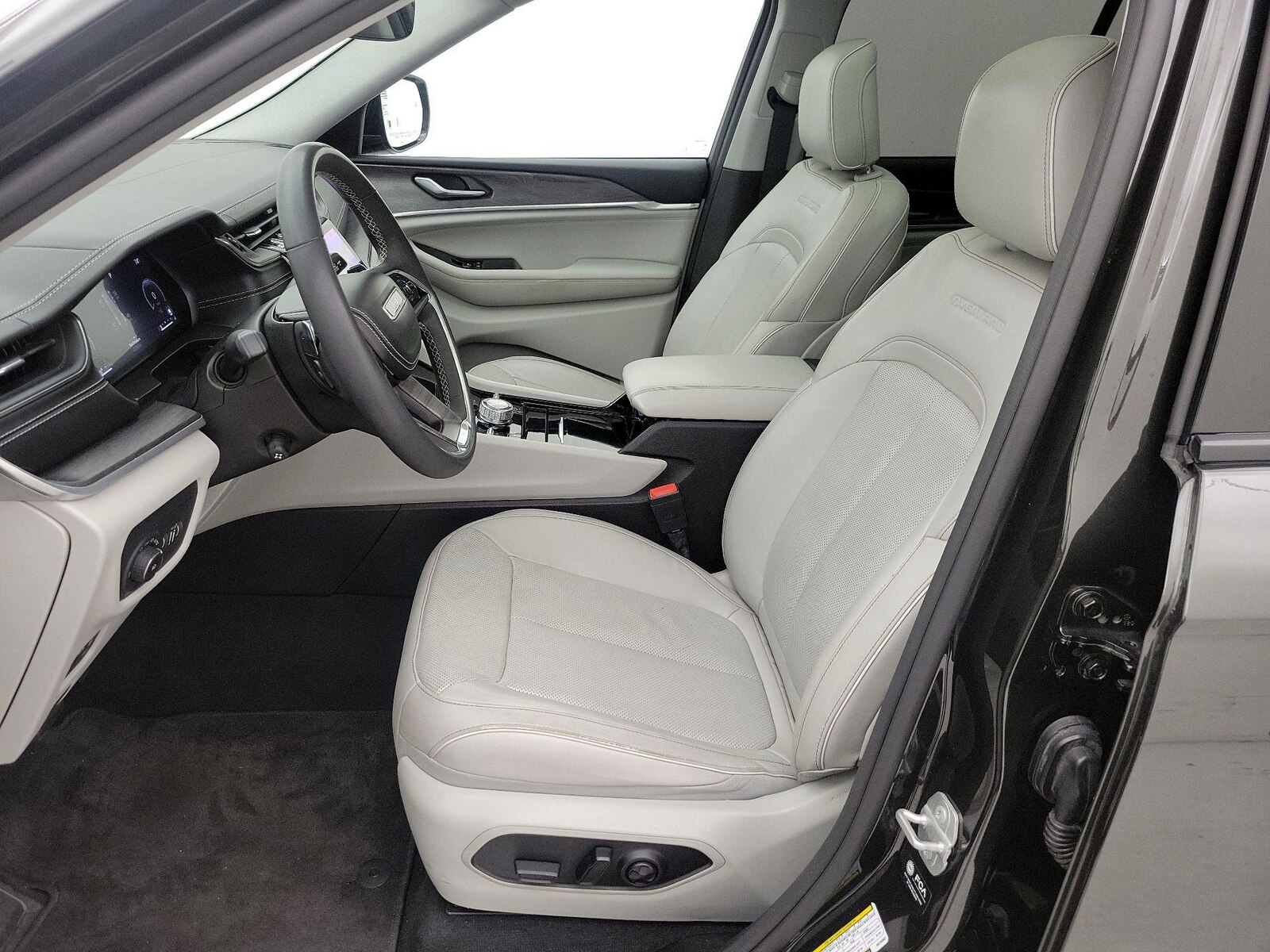 2023 Jeep Grand Cherokee Overland - Photo 12