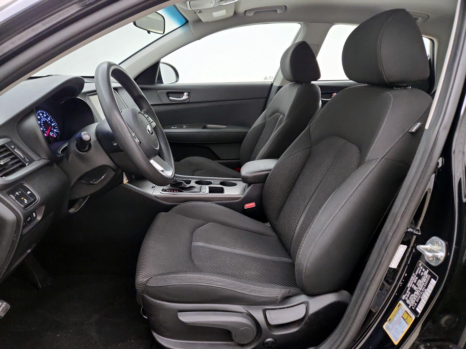 Thumbnail: 2020 Kia Optima - 11