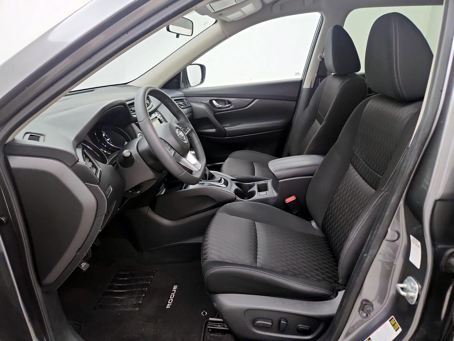 Thumbnail: 2018 Nissan Rogue - 11