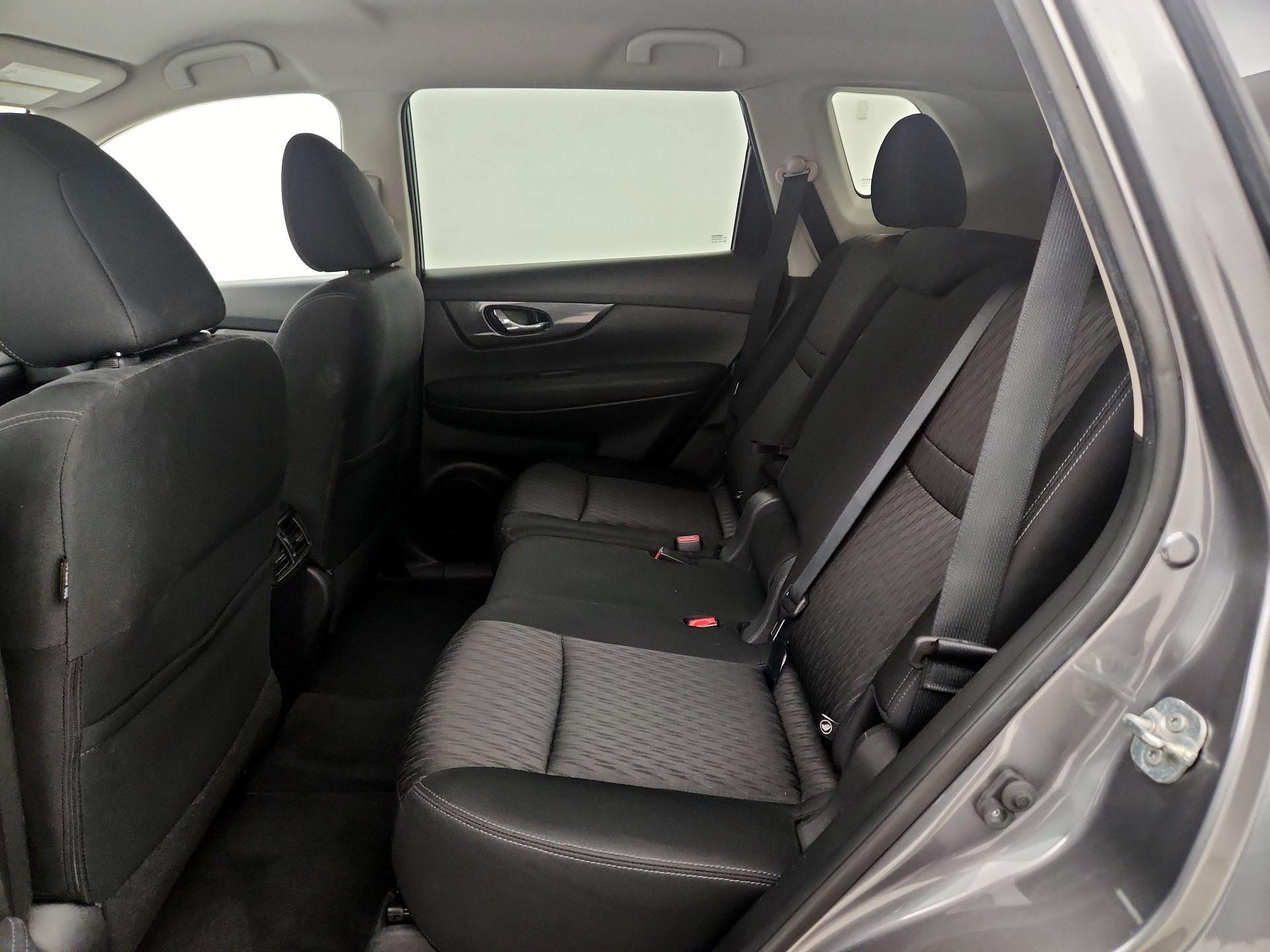 Thumbnail: 2018 Nissan Rogue - 19