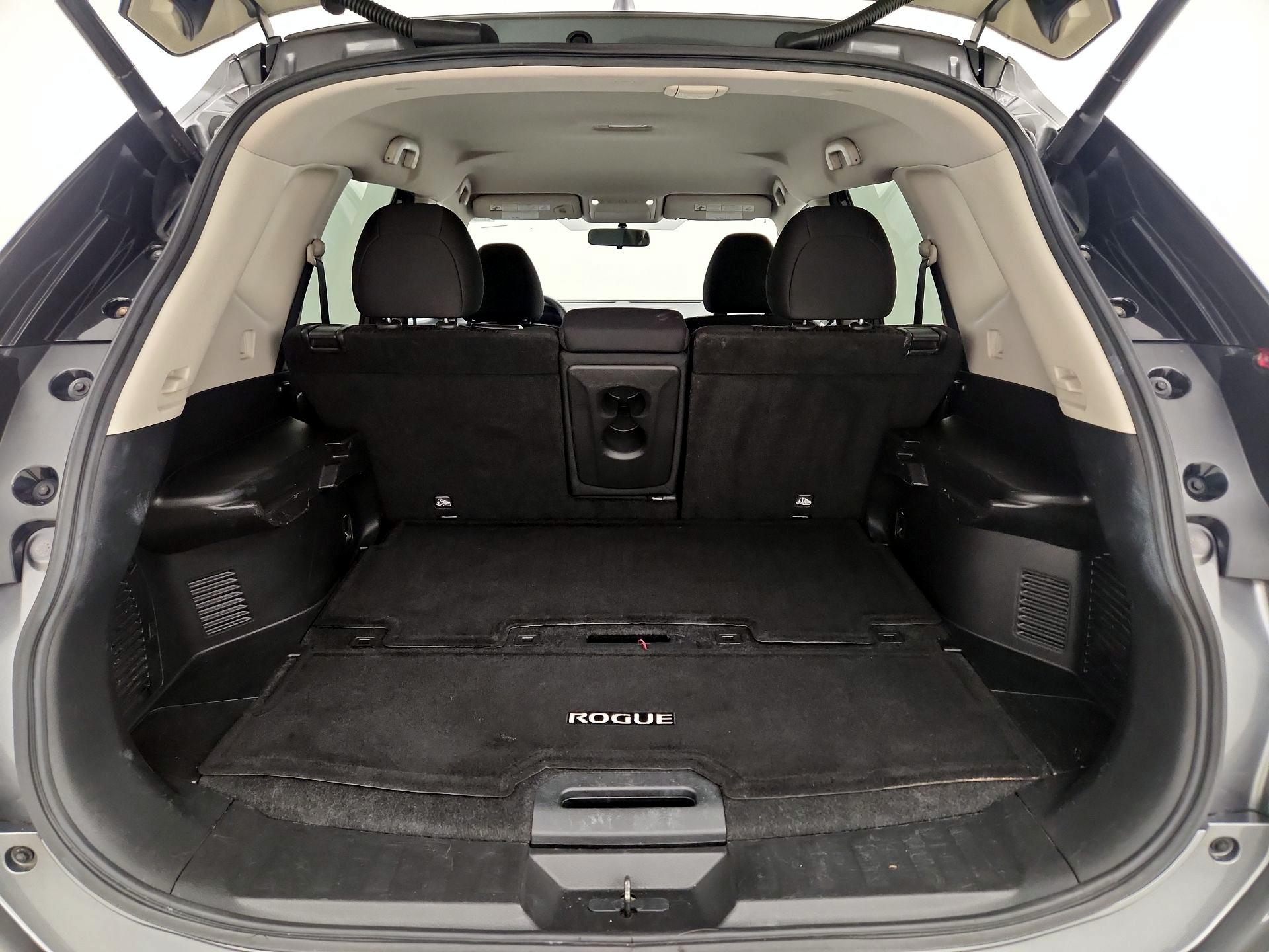 Thumbnail: 2018 Nissan Rogue - 20
